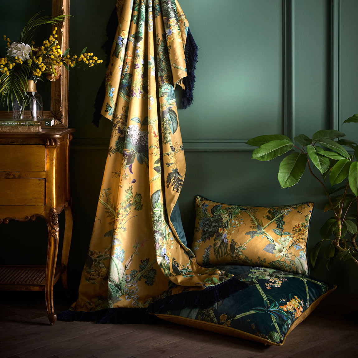 Laurence Llewelyn-Bowen Cotswold Fantasia Dawn Velvet 30cmx50cm Filled Cushion Gold