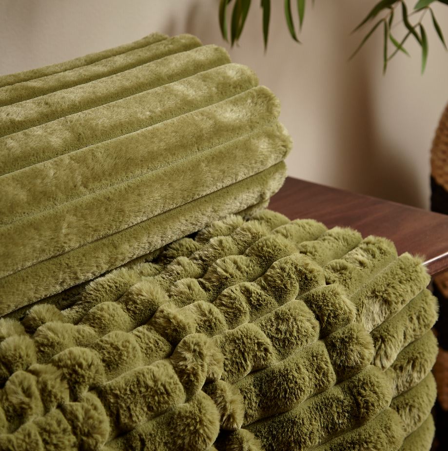 Catherine Lansfield Cosy Ribbed Faux Fur 130x170cm Throw Olive