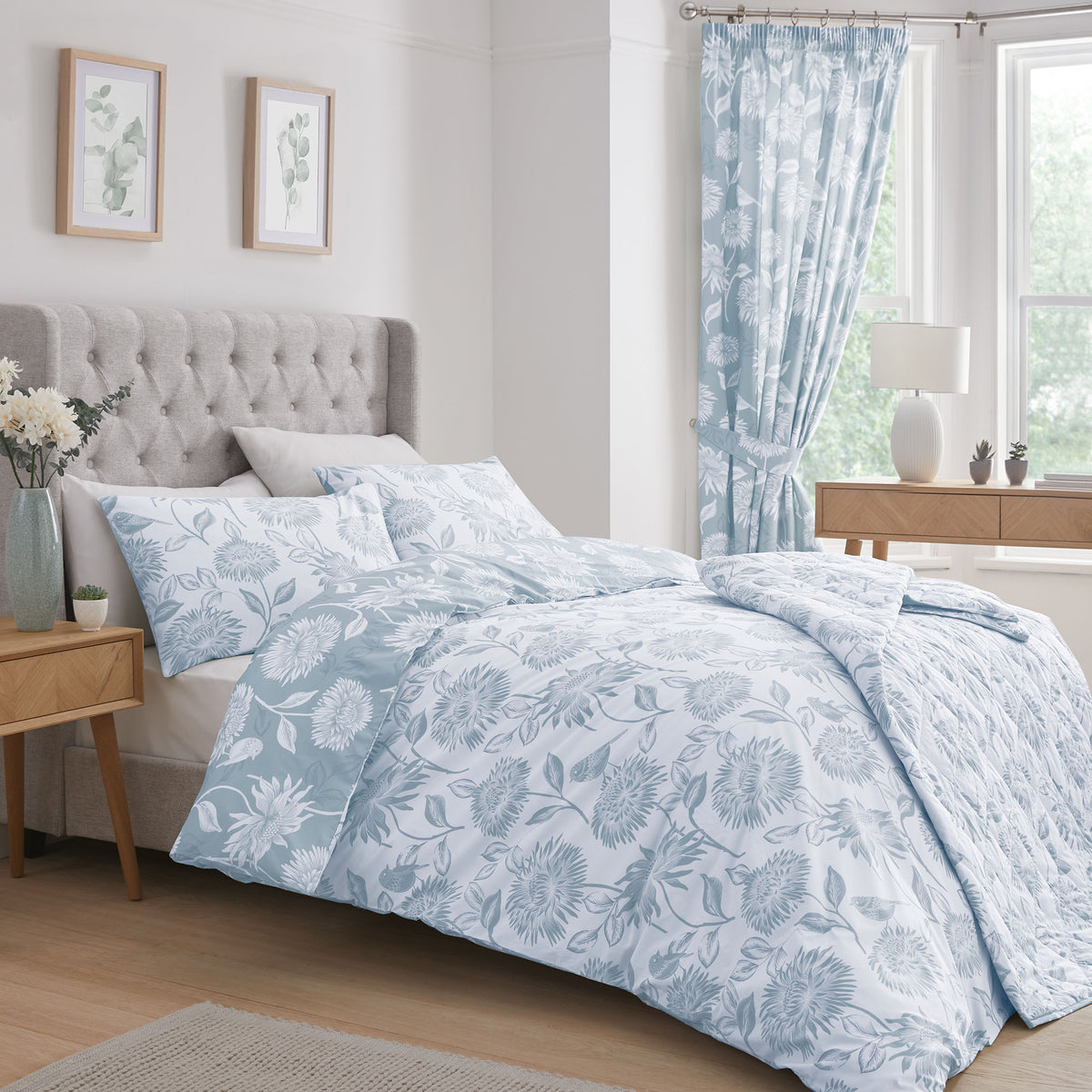 Dreams & Drapes Chrysanthemum Duvet Cover Bedding Set Blue