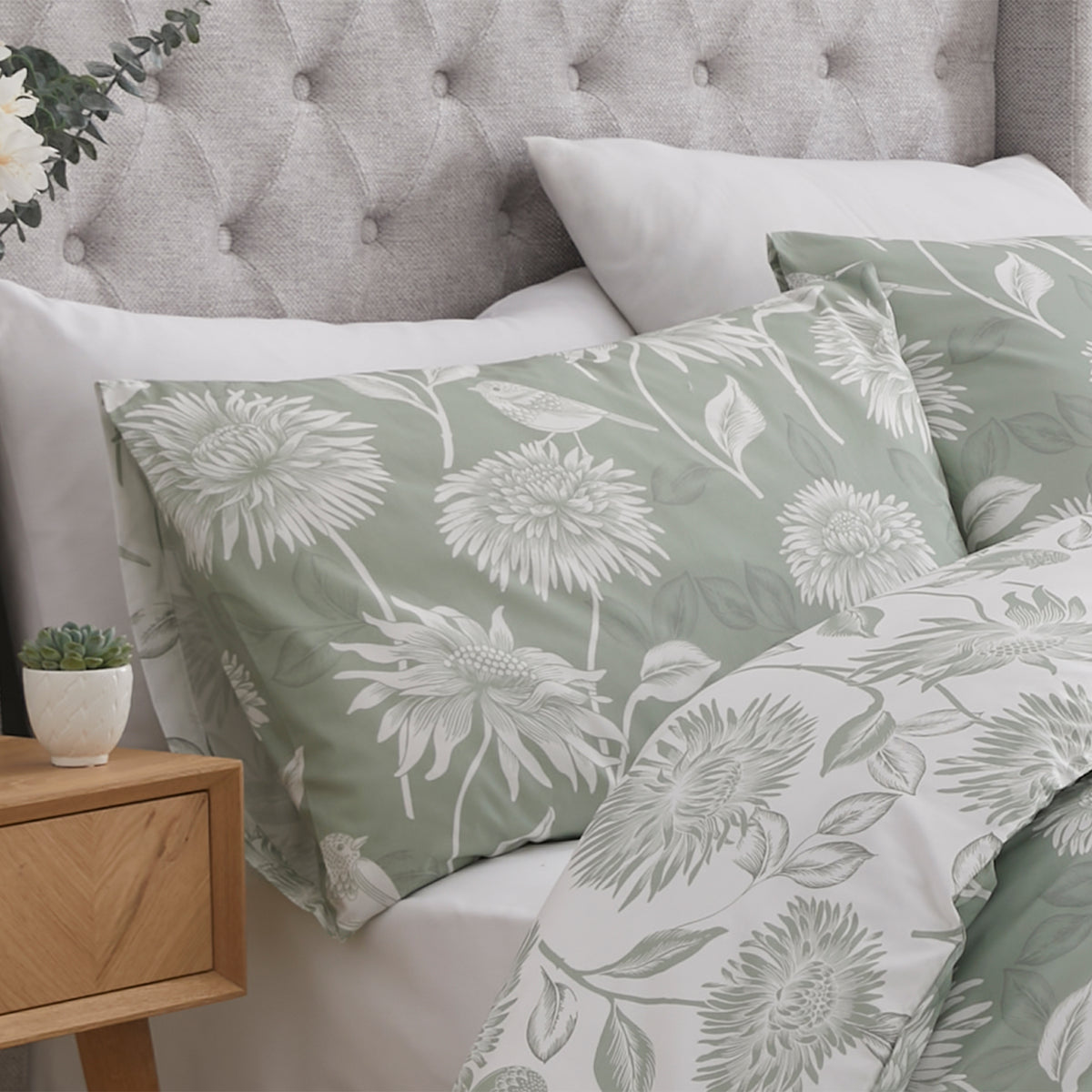 Dreams & Drapes Chrysanthemum Duvet Cover Bedding Set Green