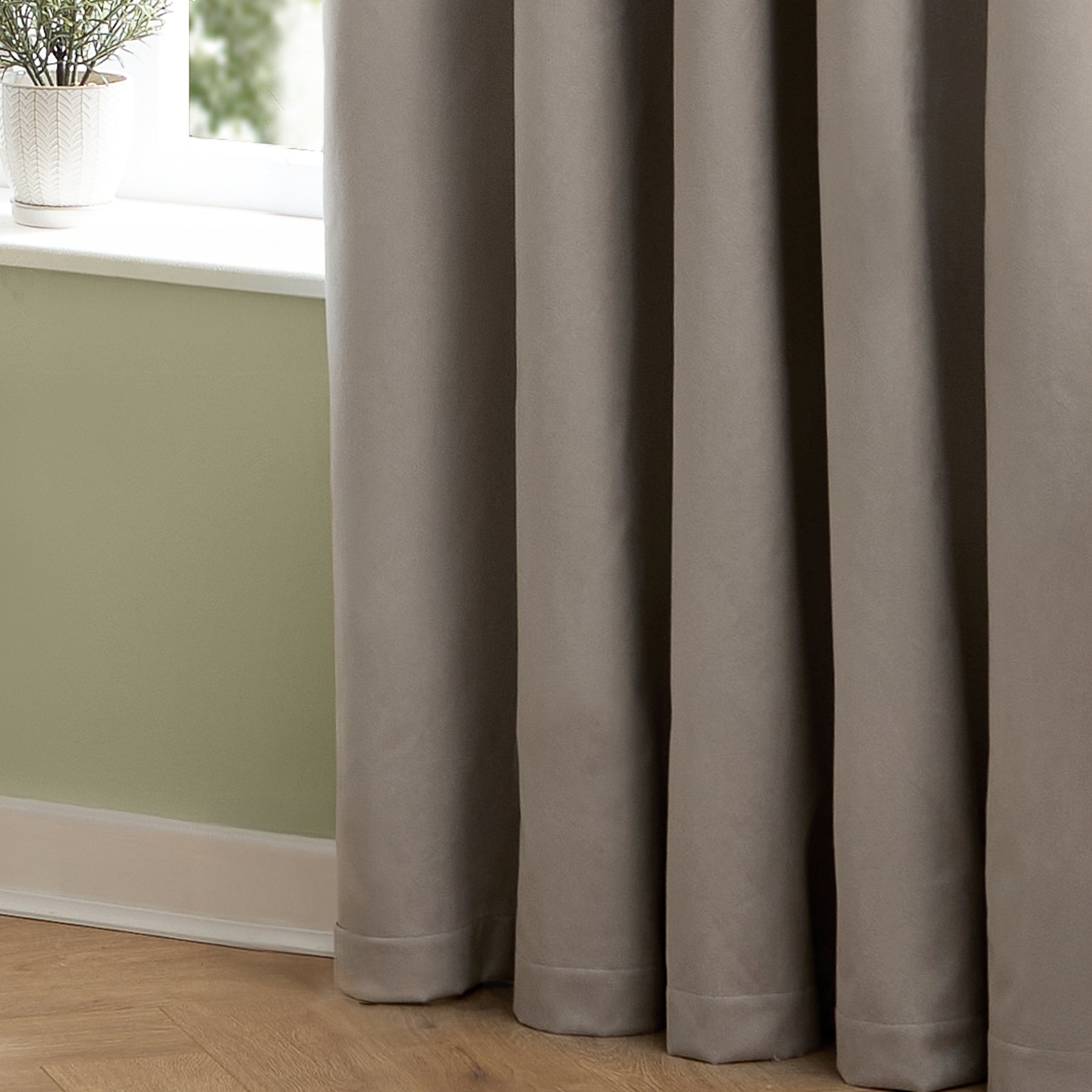 Furn Ultimate Velvet Ready Made Blackout Curtains Silver
