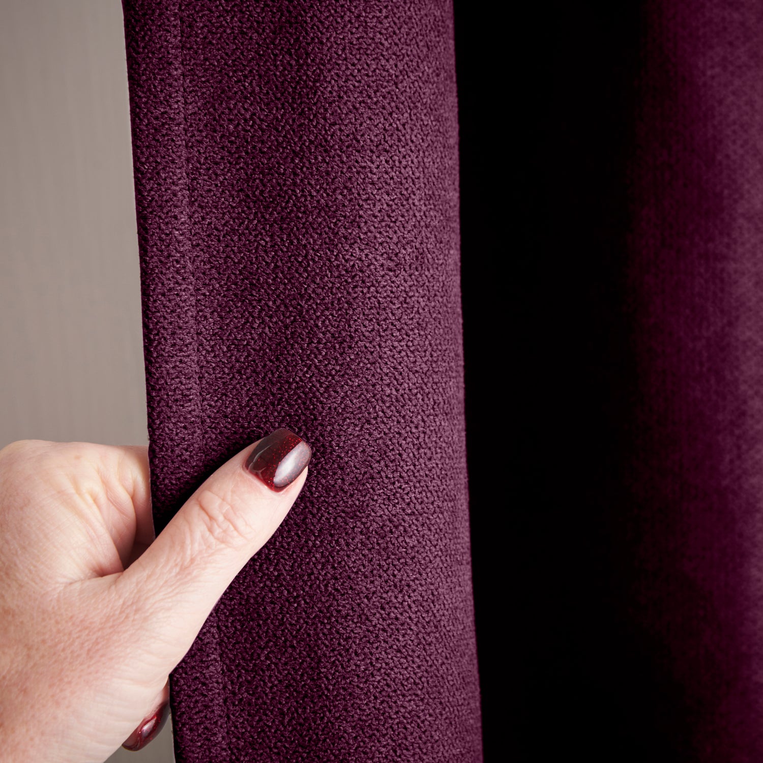 Chenille 56x84 Interlined Eyelet Door Curtain Aubergine
