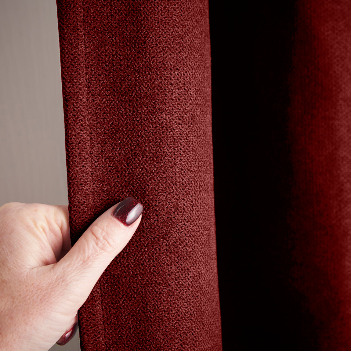 Chenille 56x84 Interlined Pencil Pleat Door Curtain Red