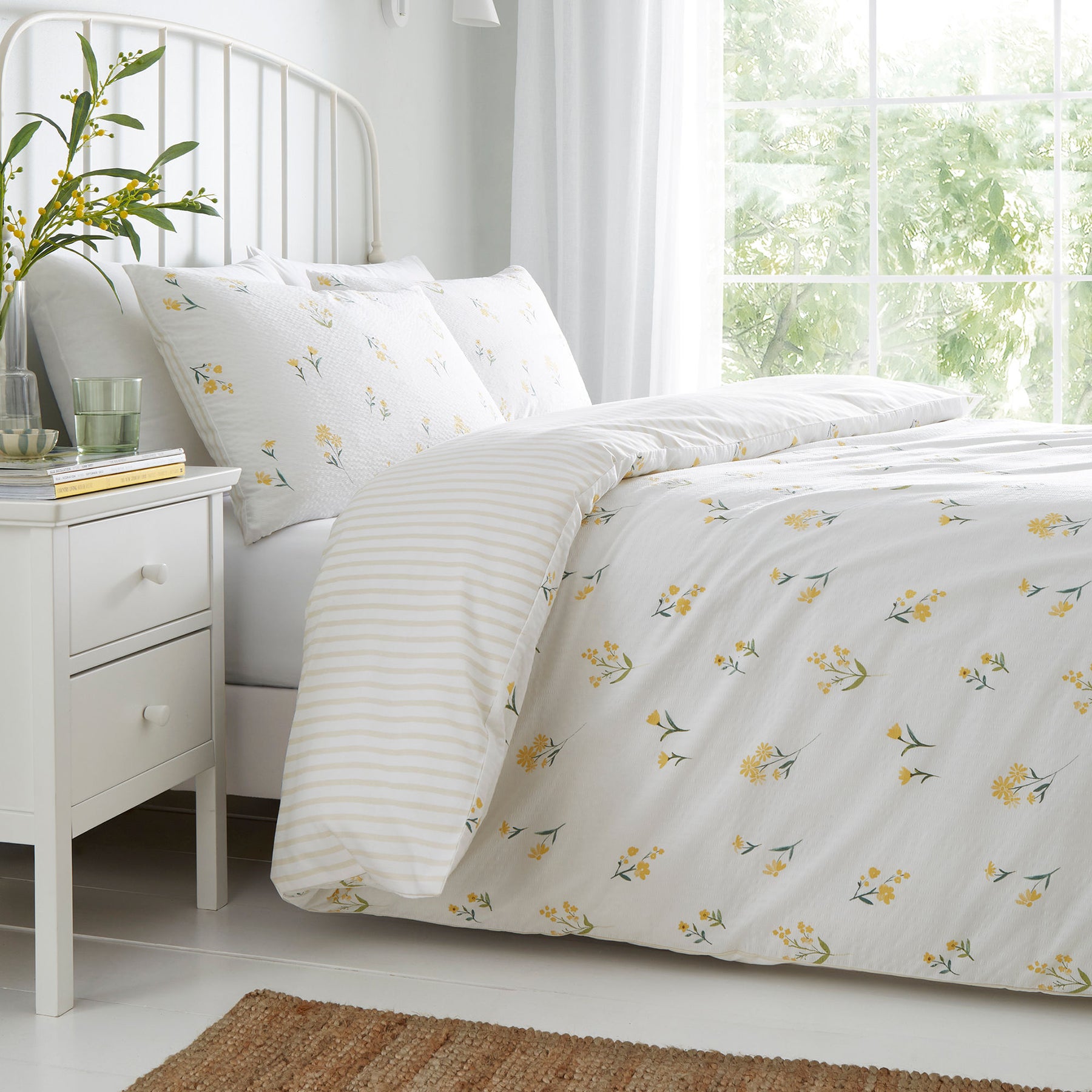 Dreams and Drapes Ditsy Floral Seersucker Duvet Cover Bedding Set Yellow