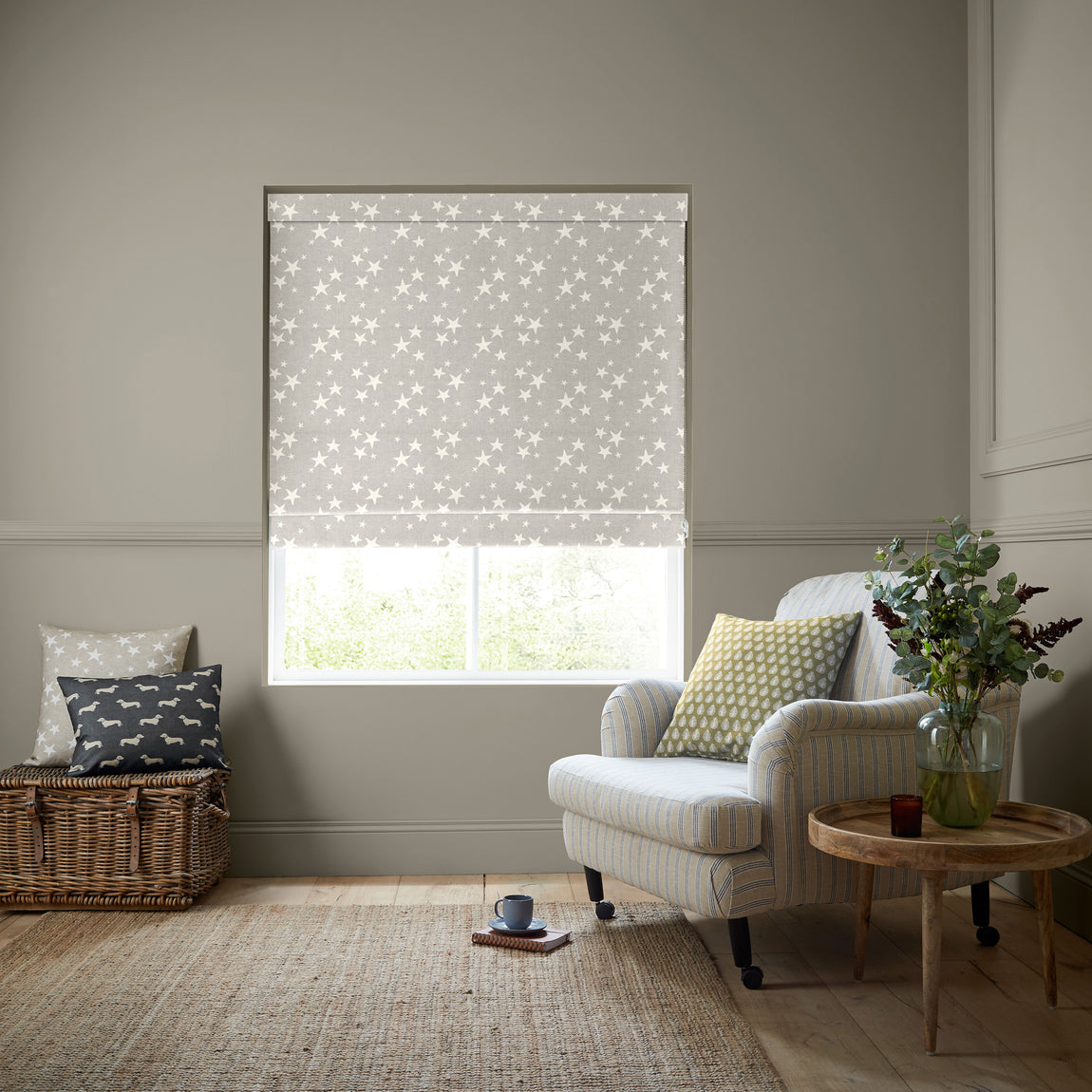 Emily Bond St Maws Made to Measure Roman Blind Pebble