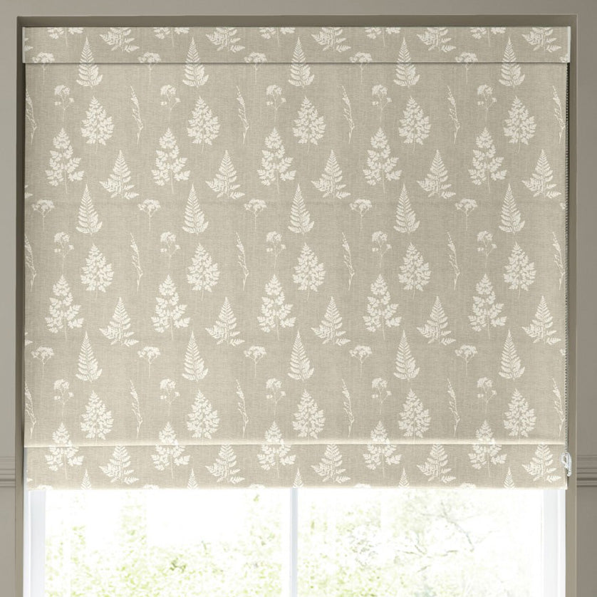 Emily Bond Tynesfield Made to Measure Roman Blind Linen
