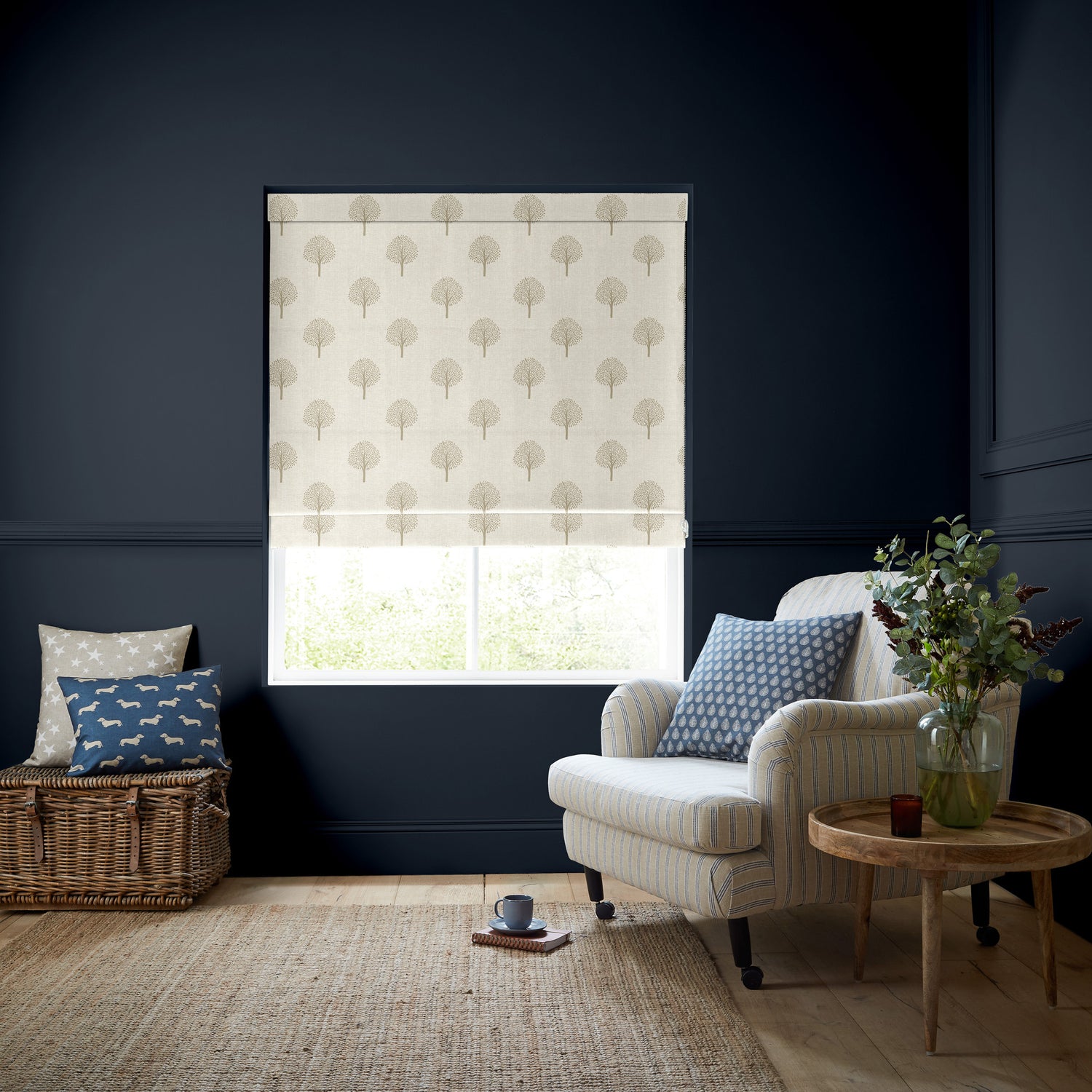 Emily Bond Yew Tree Made to Measure Roman Blind Linen