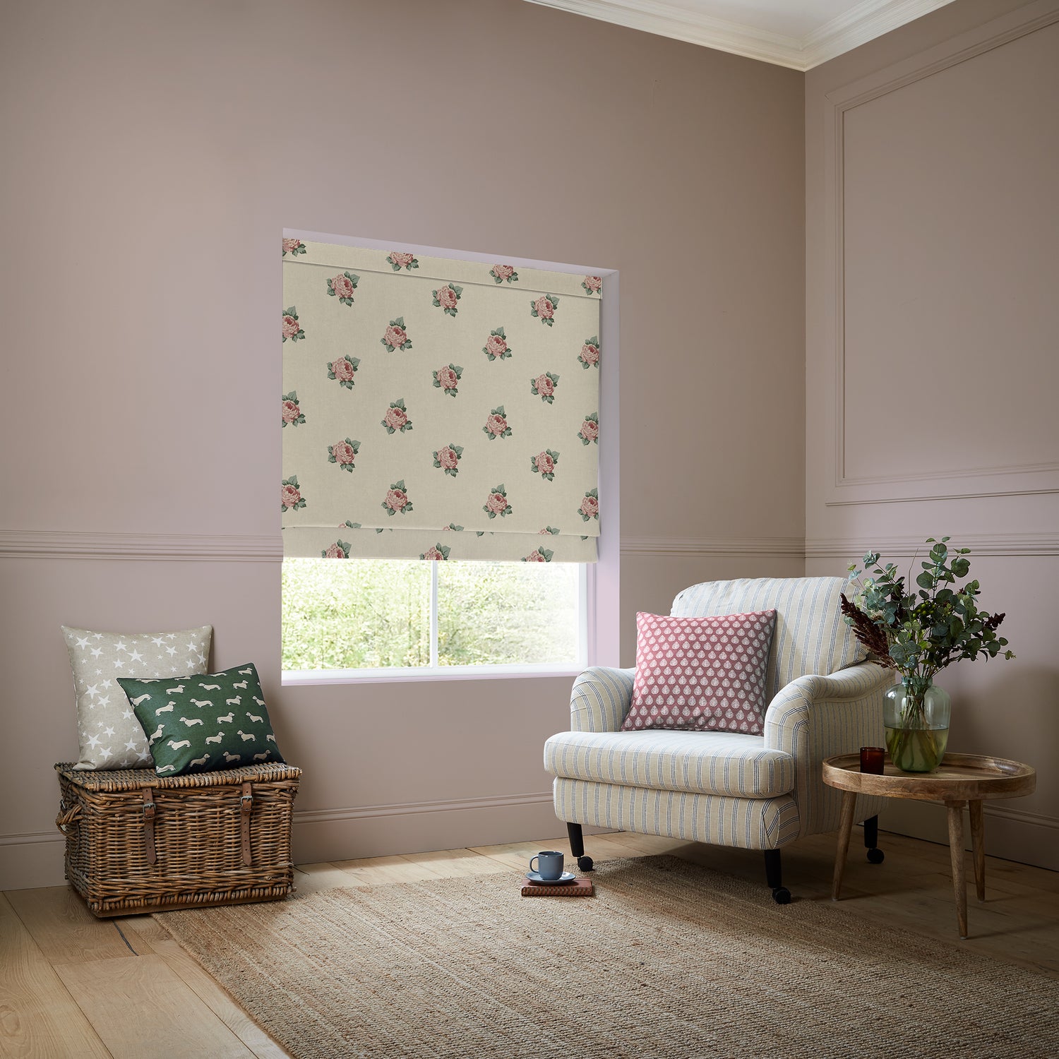 Emily Bond Emily Rose Made To Measure Roman Blind Rouge