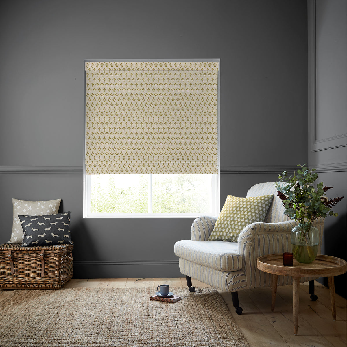 Emily Bond Hawthorn Made To Measure Roman Blind Gold