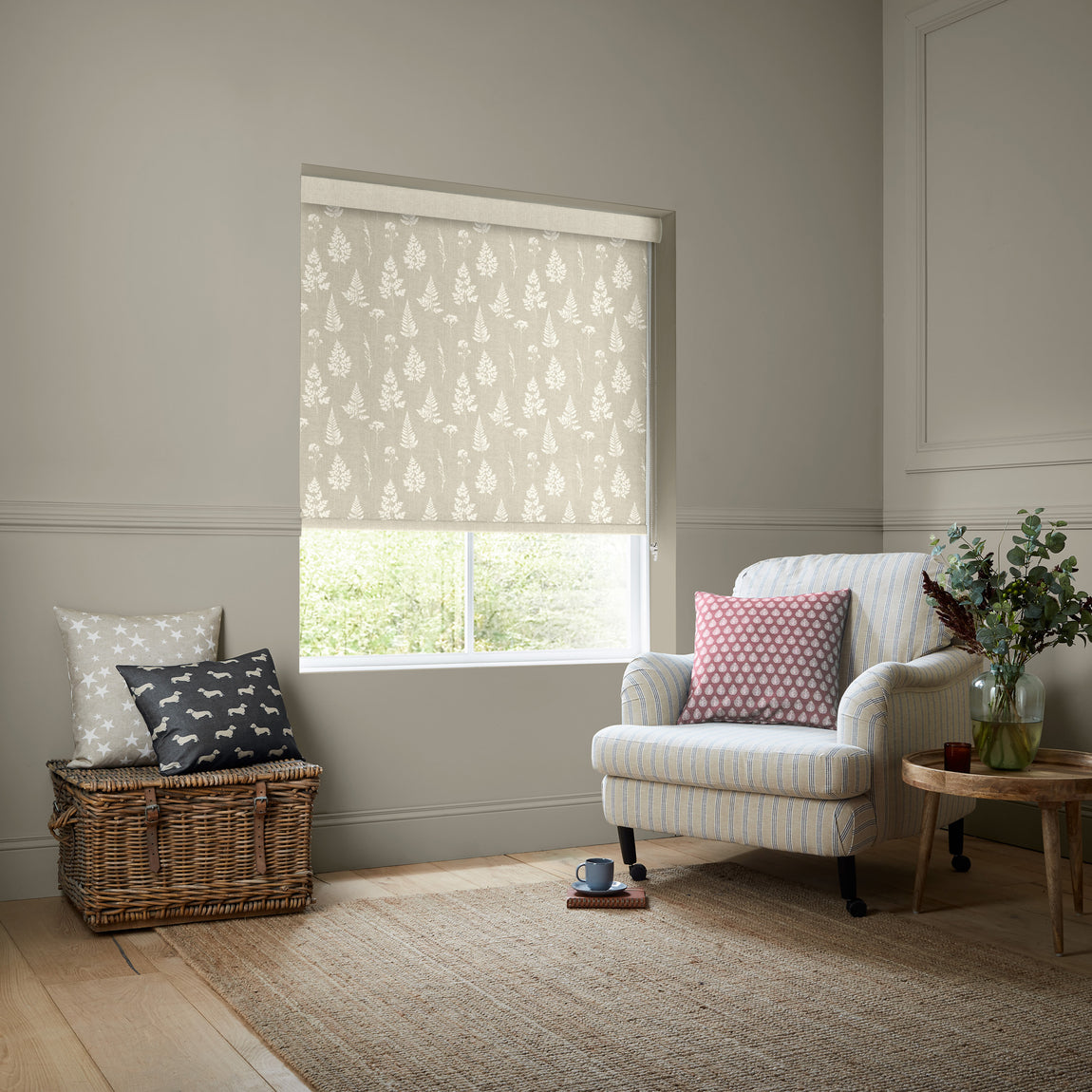 Emily Bond Tynesfield Made to Measure Blackout Roller Blind Linen