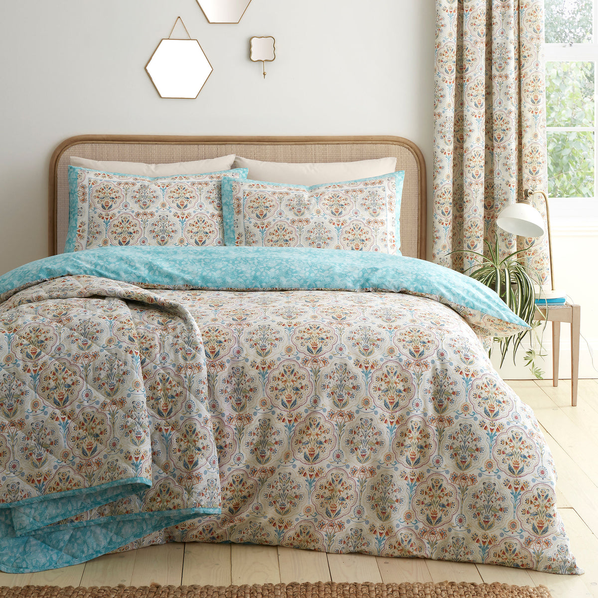 Dreams & Drapes Edena Decorative Floral Quilted 200cm x 230cm Bedspread Natural