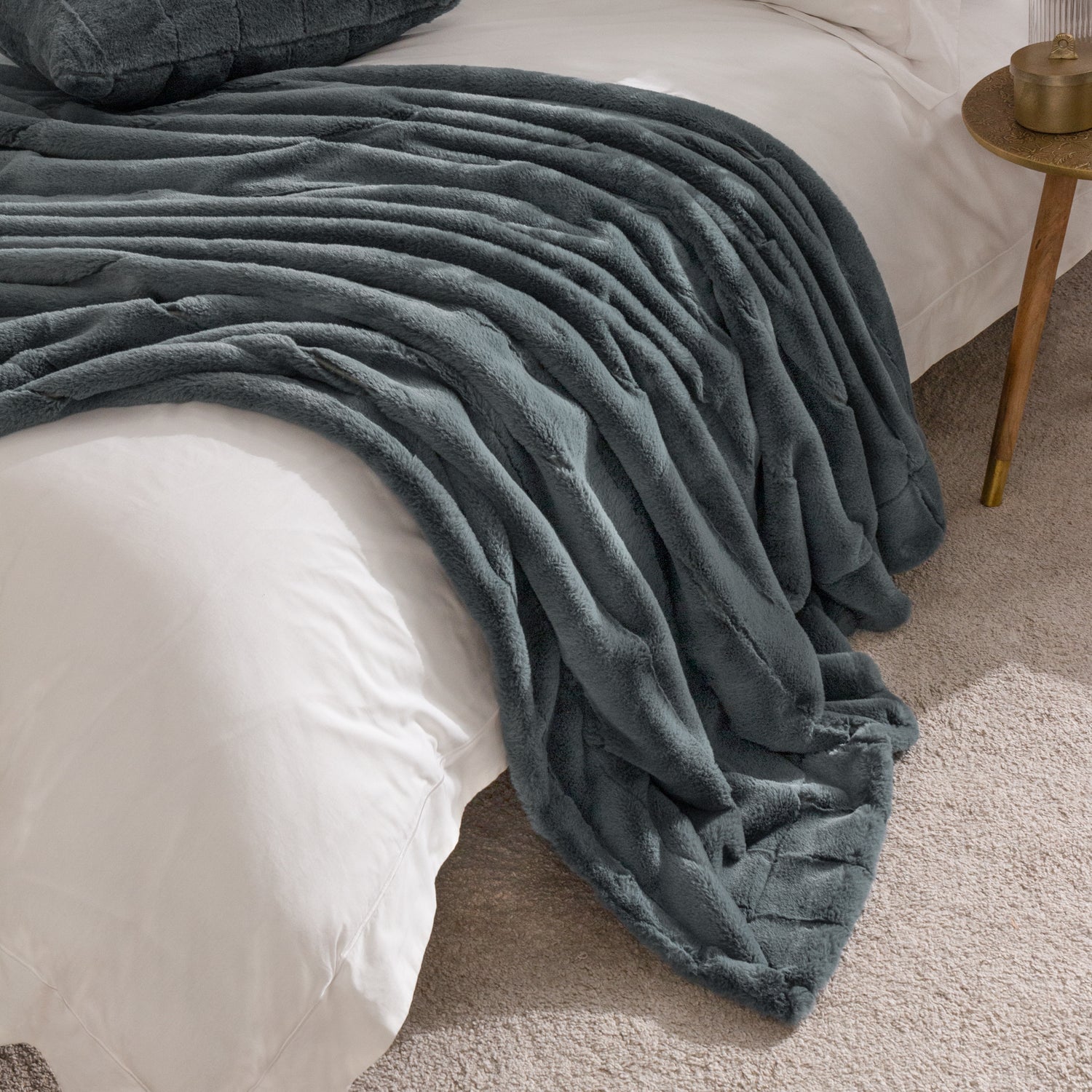 Paoletti Empress Faux Fur 130cm x 180cm Throw Charcoal