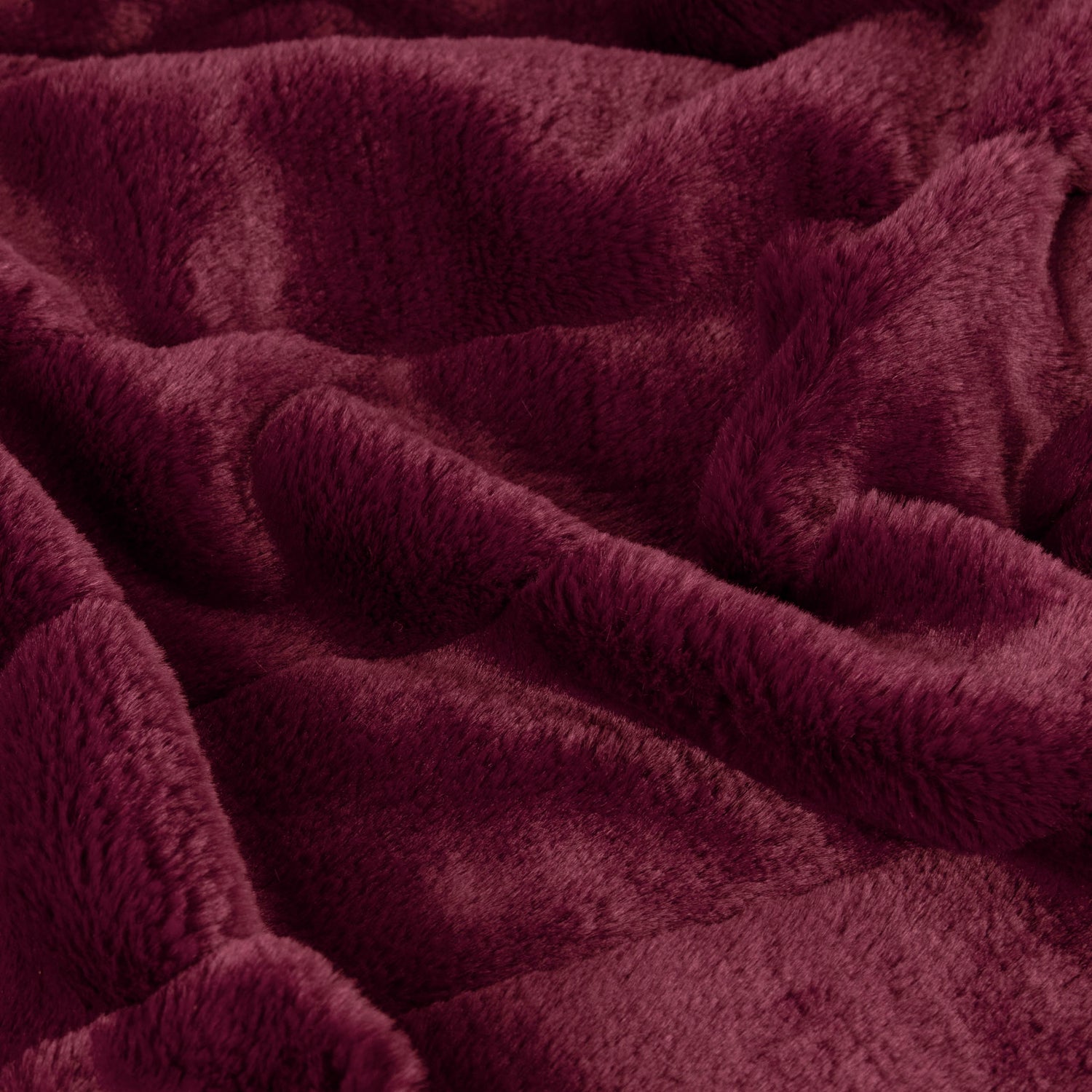 Paoletti Empress Faux Fur 130cm x 180cm Throw Ruby