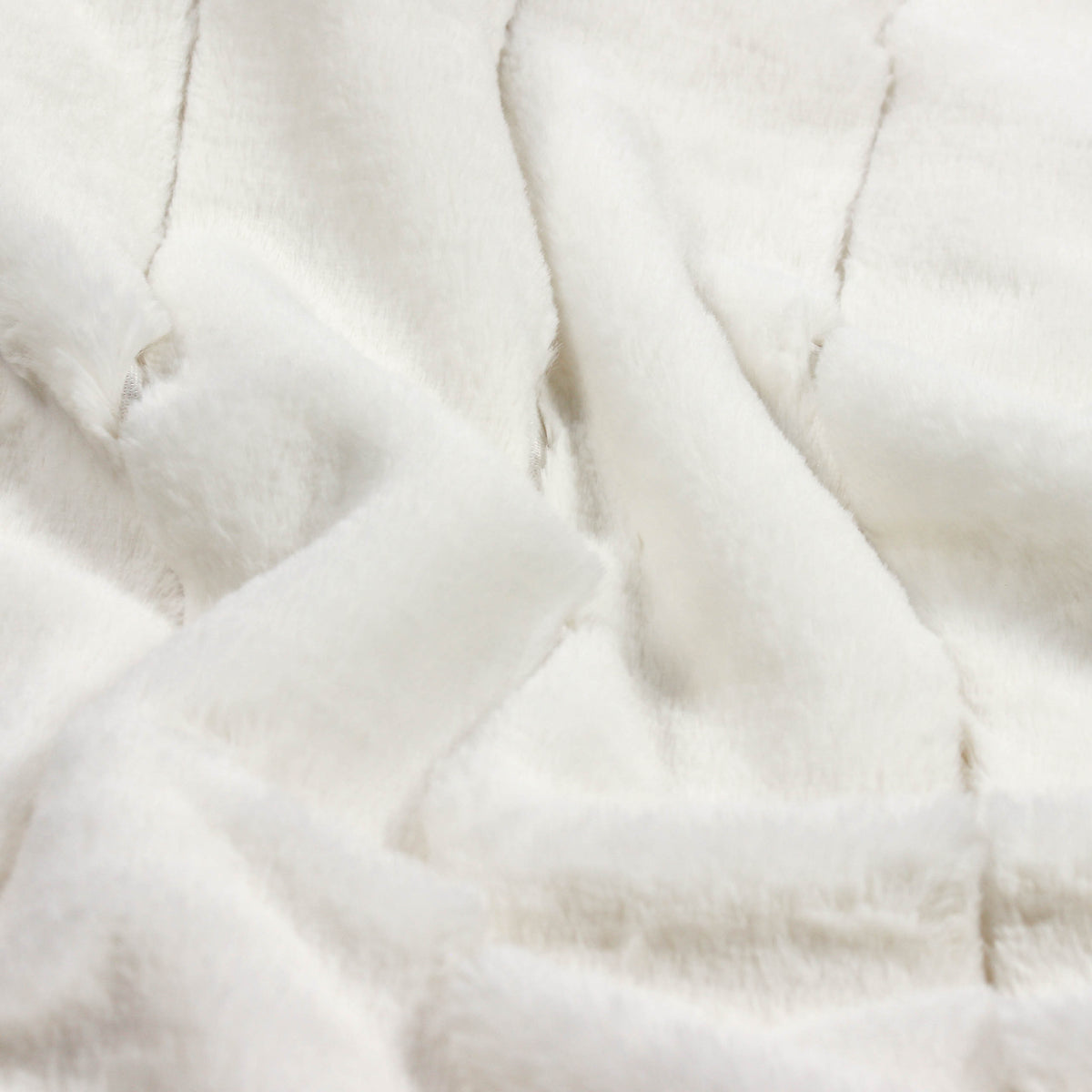 Paoletti Empress Faux Fur 140cm x 200cm Throw Cream