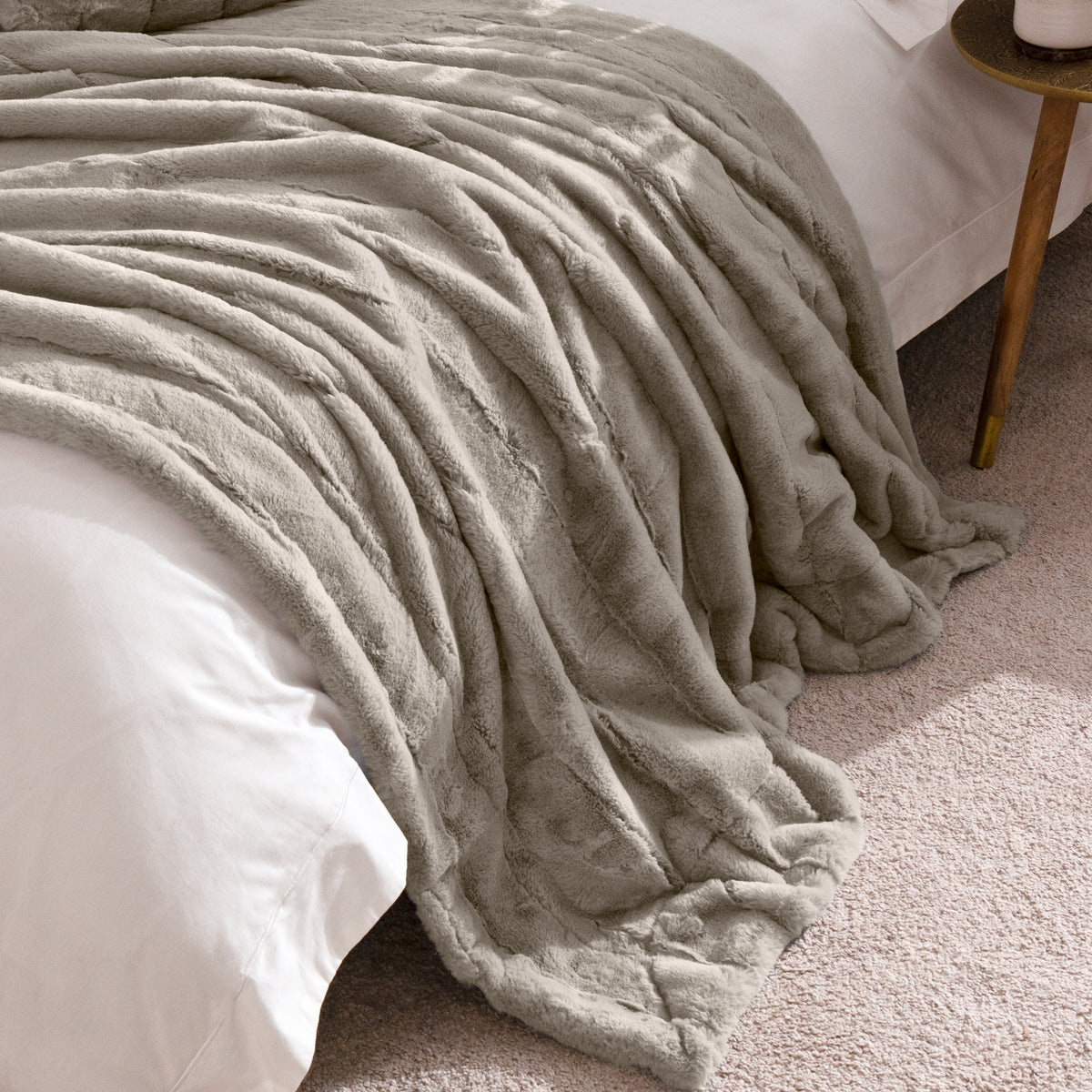 Paoletti Empress Faux Fur 140cm x 200cm Throw Grey