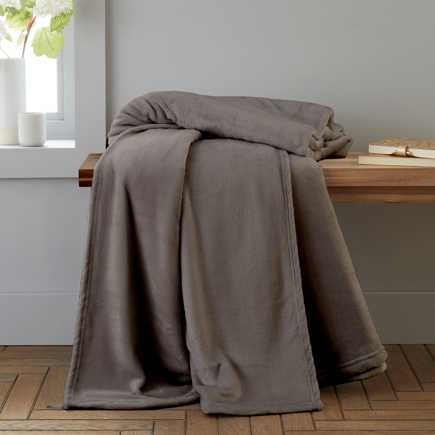 Catherine Lansfield Raschel Velvet Touch 200cm x 240cm Throw Charcoal