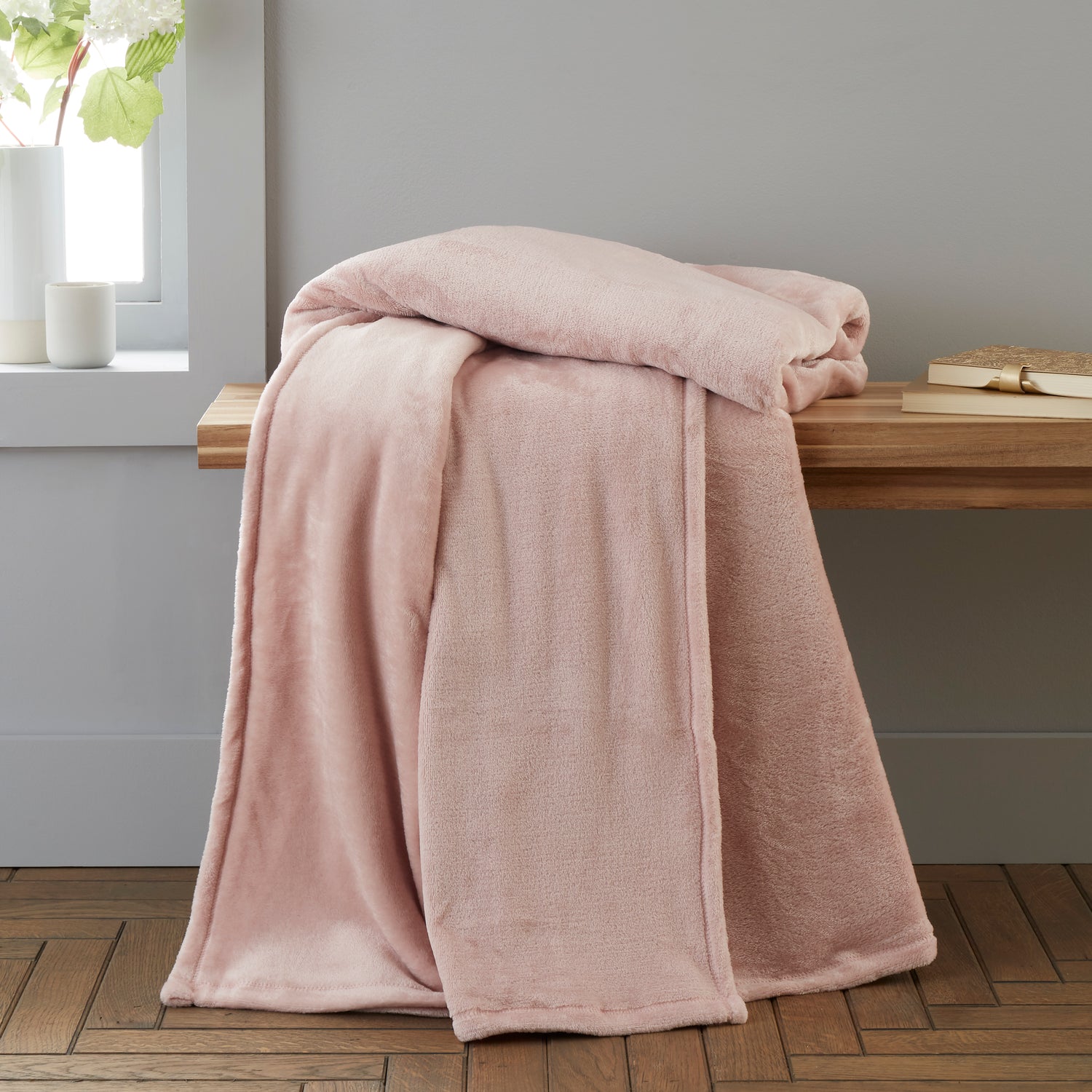 Catherine Lansfield Raschel Velvet Touch 200cm x 240cm Throw Blush