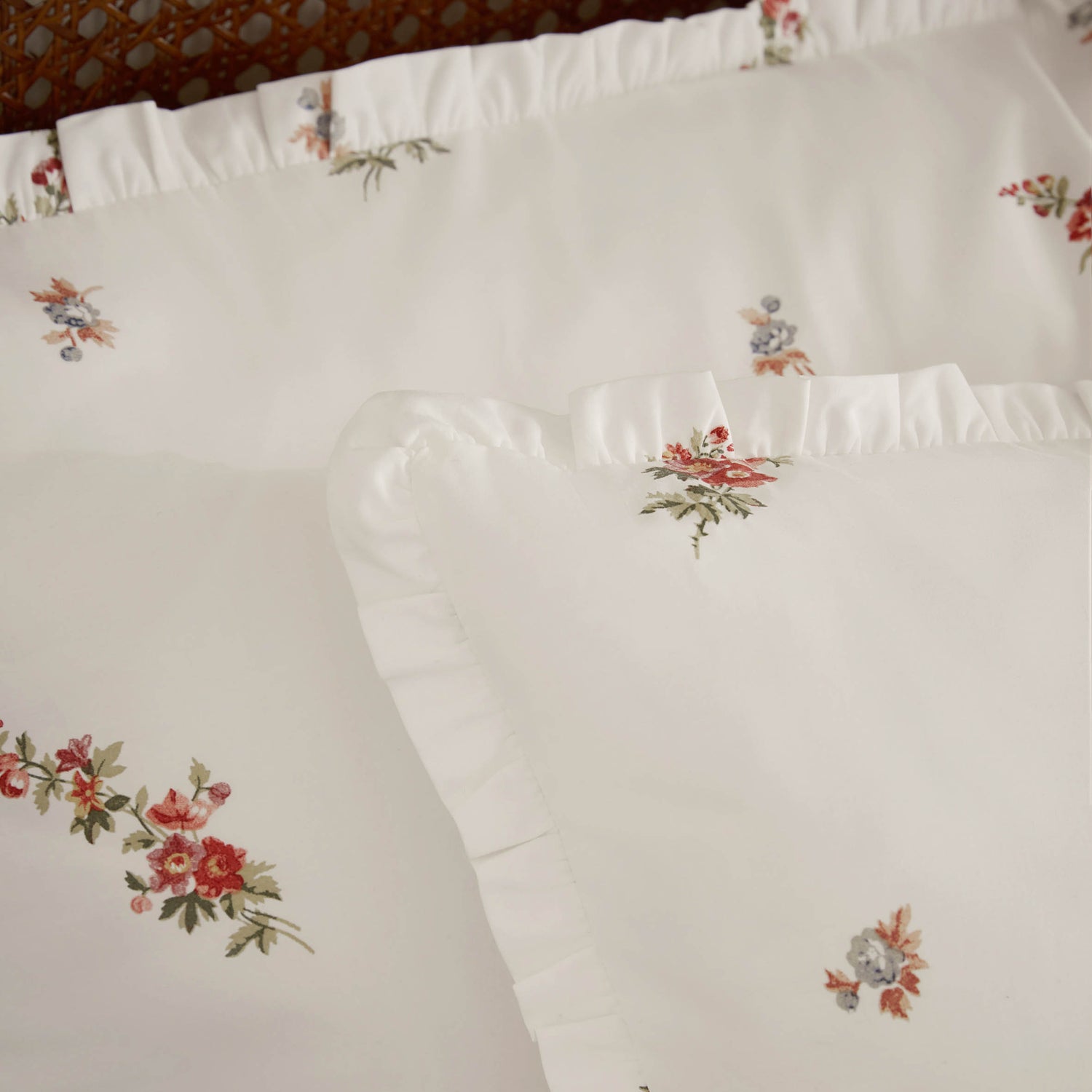 Laura Ashley Elsie Bouquet Duvet Cover Bedding Set Pale Cranberry