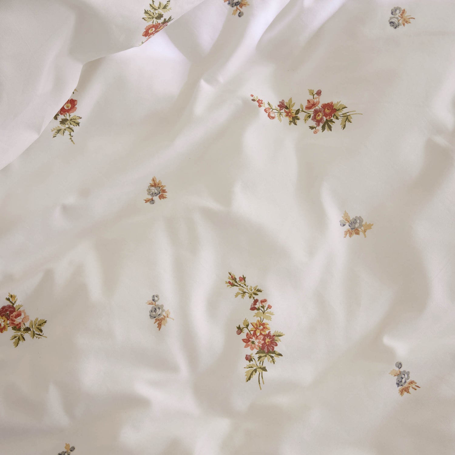 Laura Ashley Elsie Bouquet Duvet Cover Bedding Set Pale Cranberry