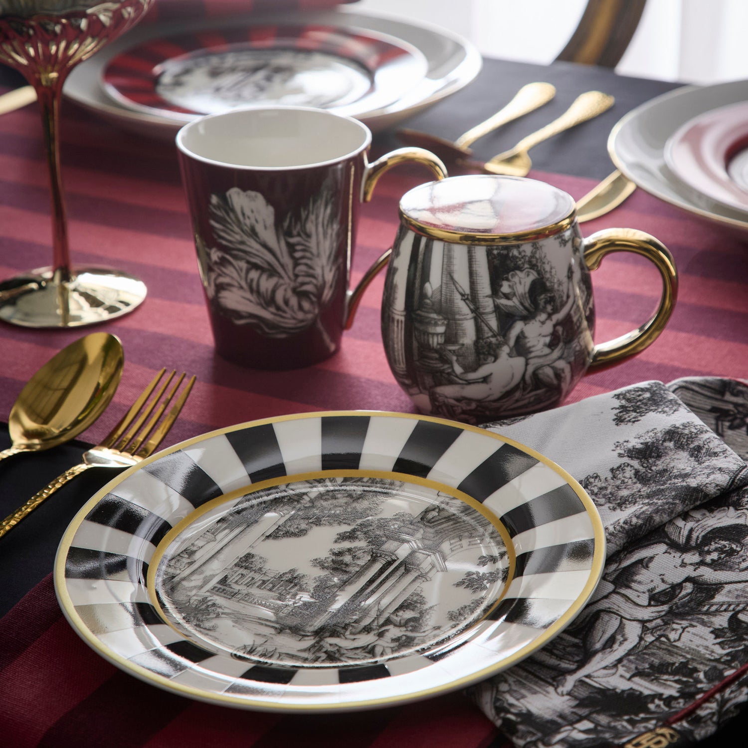 Laurence Llewelyn-Bowen Festivo Porcelain Mug Tray Set Multi