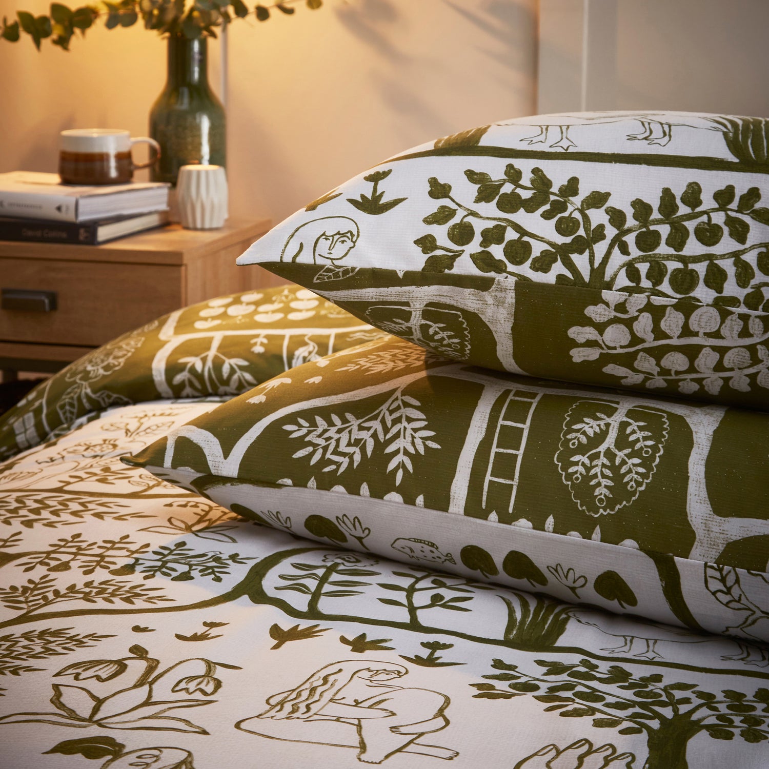 Furn Frida Abstract Printed Reversible Duvet Cover Bedding Set Moss