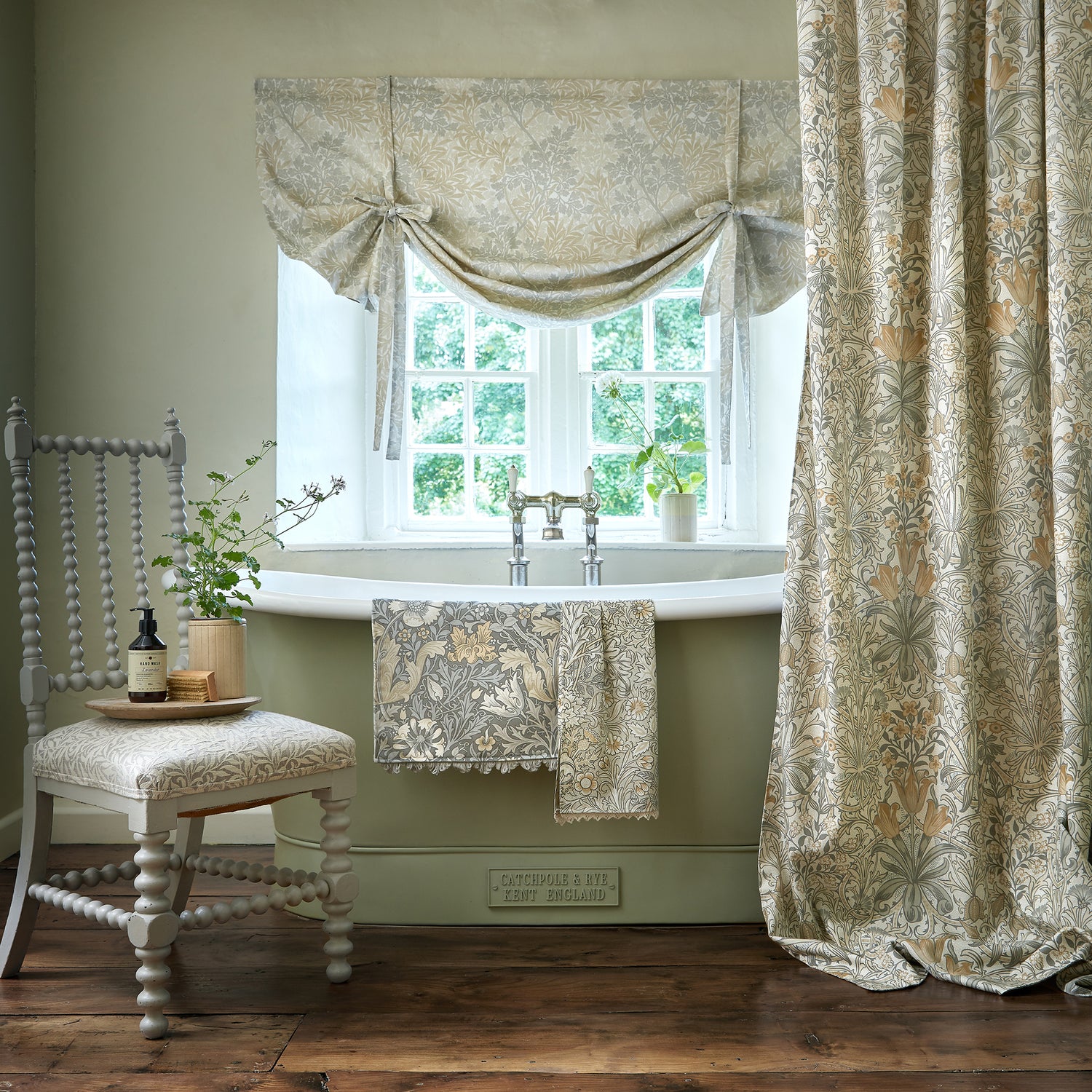 William Morris At Home Woodland Weeds Fabric Barley