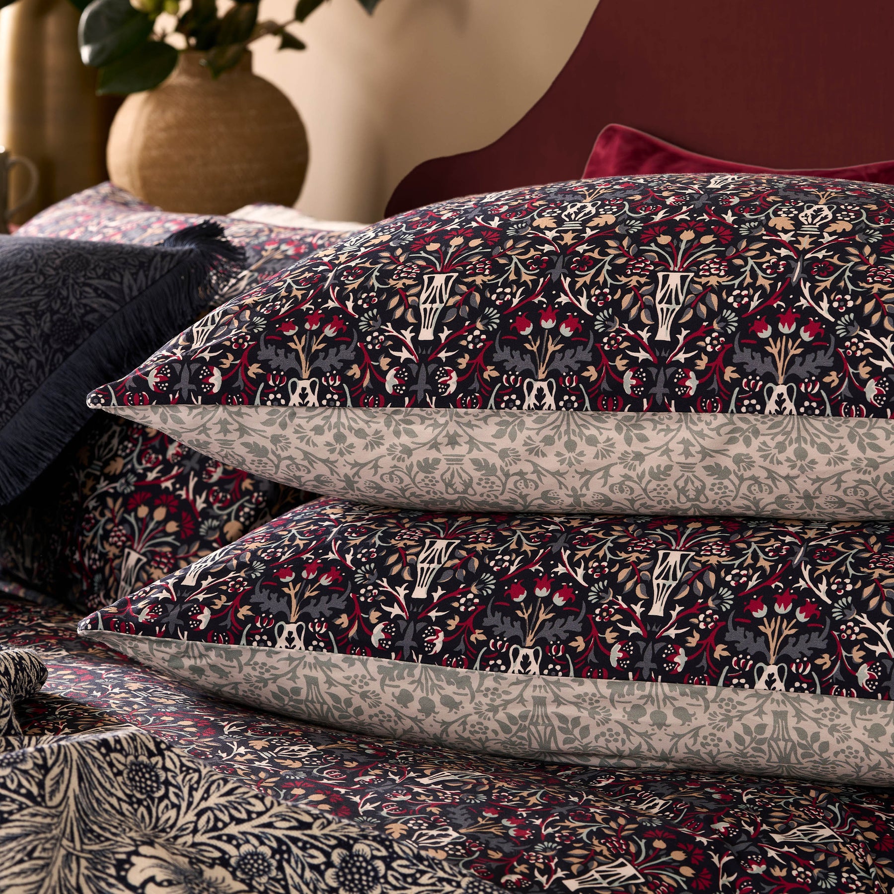 William Morris At Home Flower Pot Pillowcase Housewife Indigo Raspberry