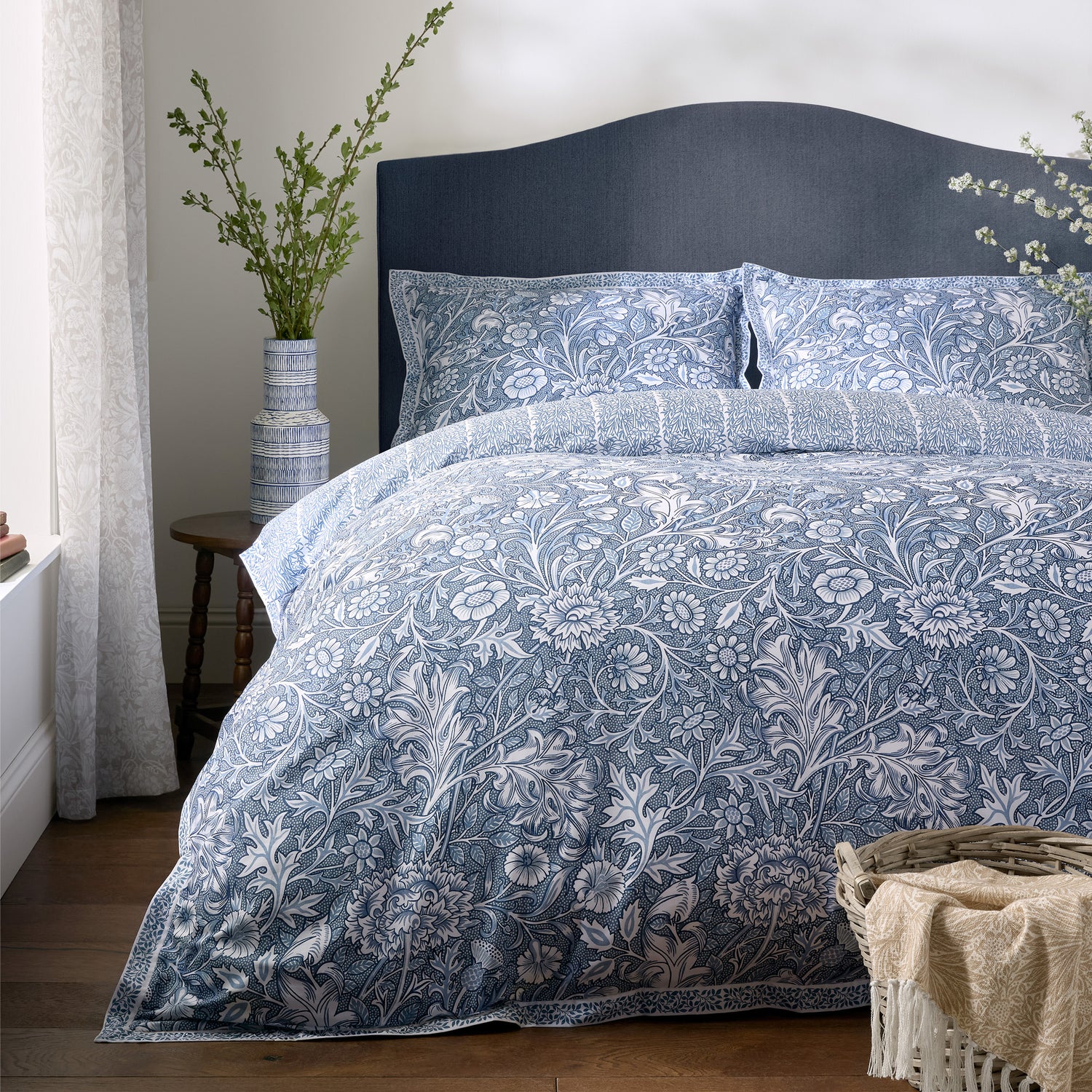 William Morris At Home Frieze Double Bough Duvet Cover Bedding Set Porcelain Blue
