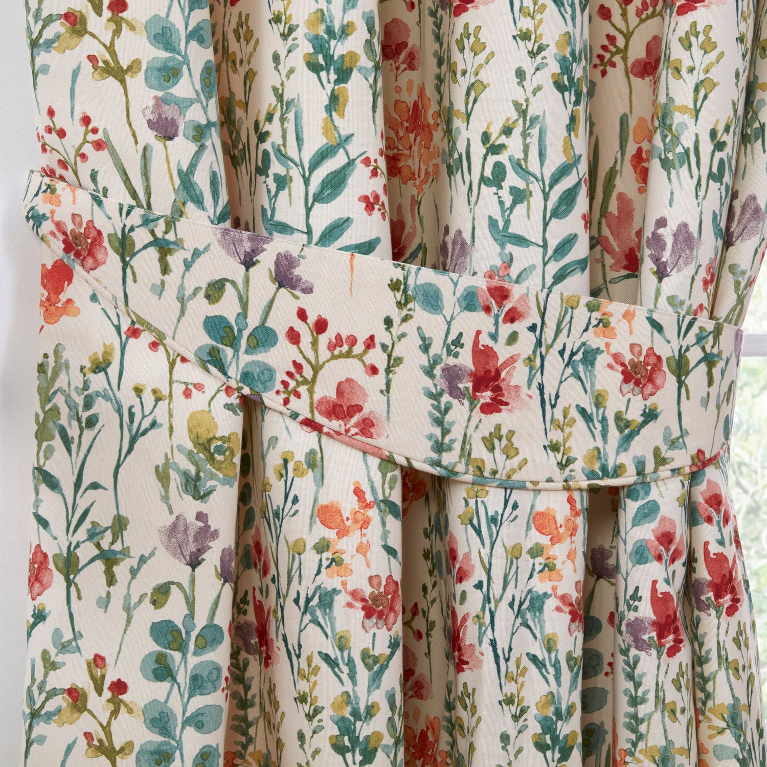 Sundour Amaryllis Ready Made Curtains Multi