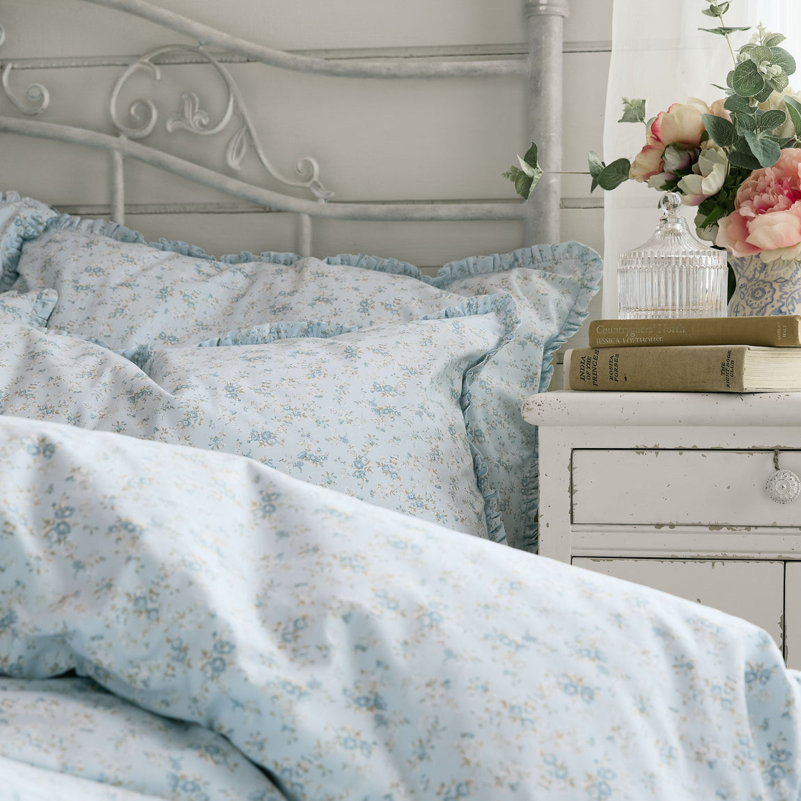 Shabby Chic By Rachel Ashwell Georgie Pillowcase Housewife Ditsy Blue