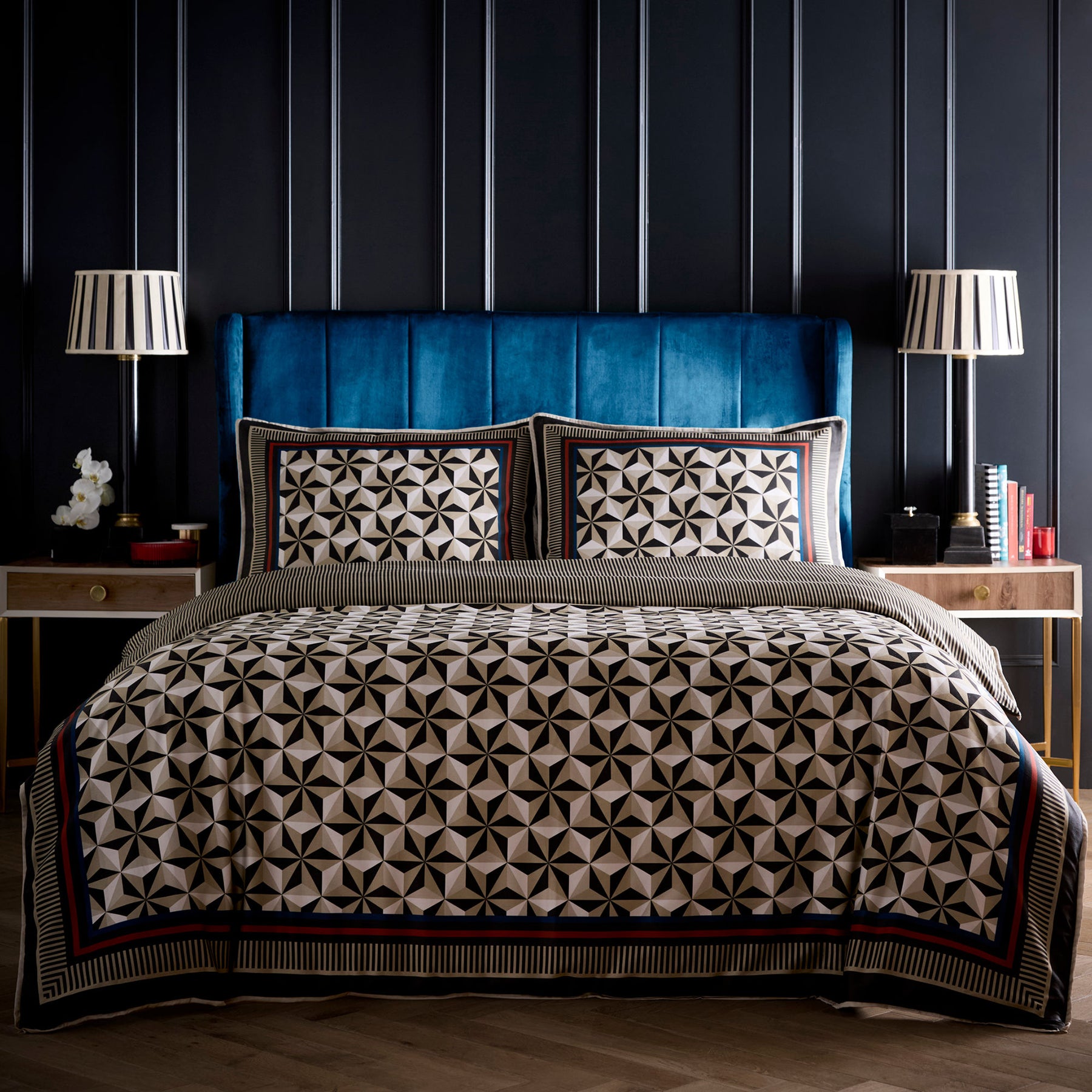 Laurence Llewelyn-Bowen Hero Duvet Cover Bedding Set Black