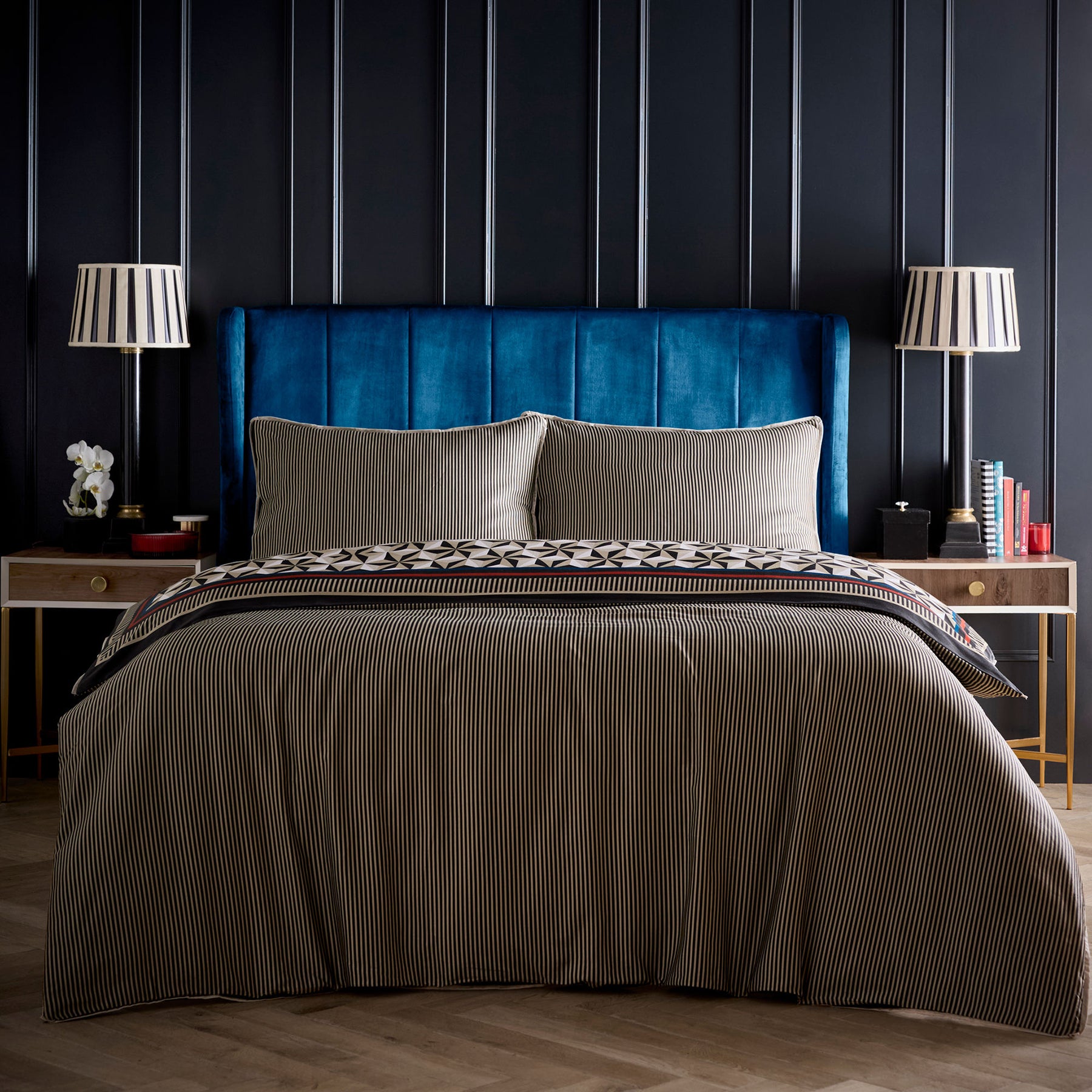 Laurence Llewelyn-Bowen Hero Duvet Cover Bedding Set Black