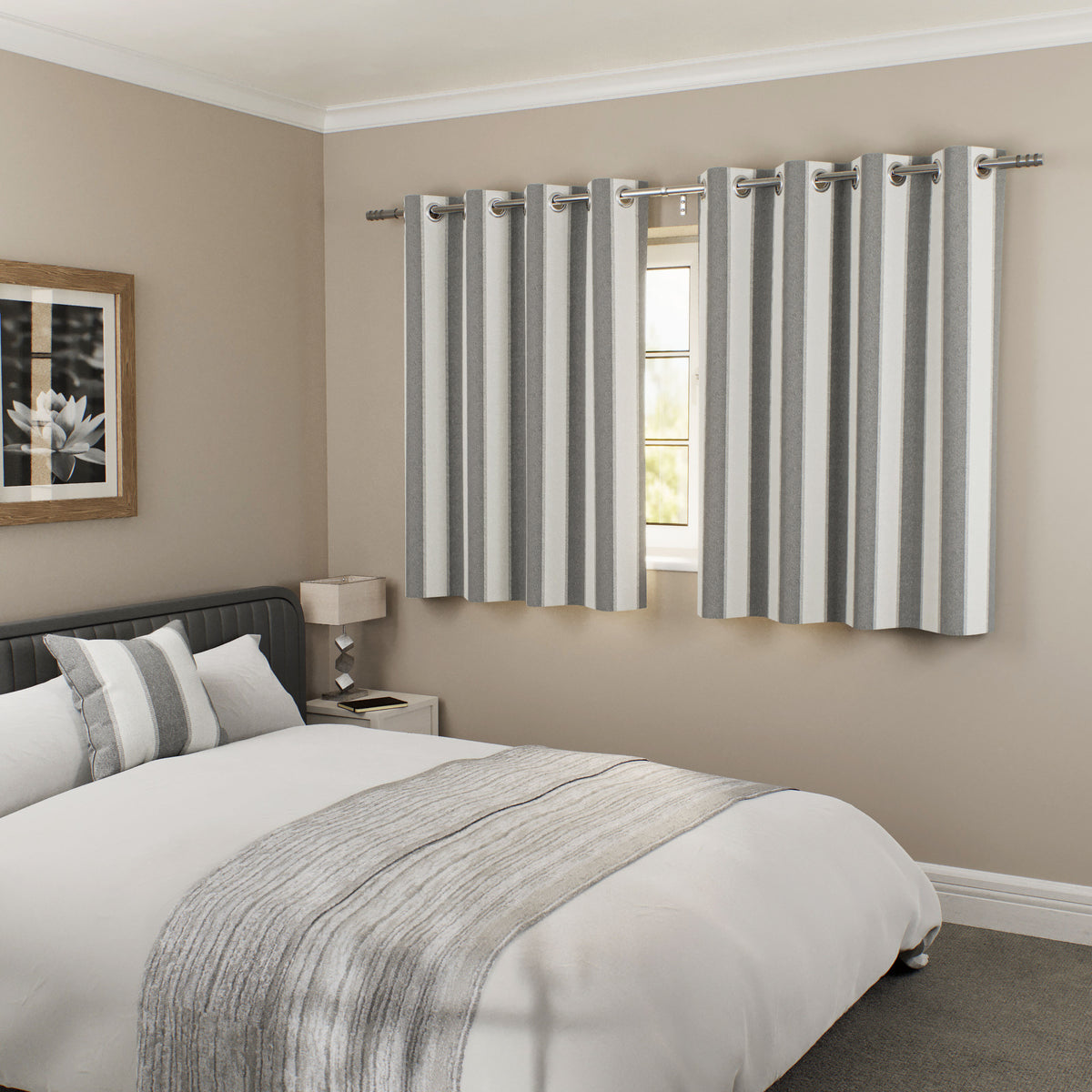 Henley Thermal Ready Made Eyelet Blackout Curtains Grey