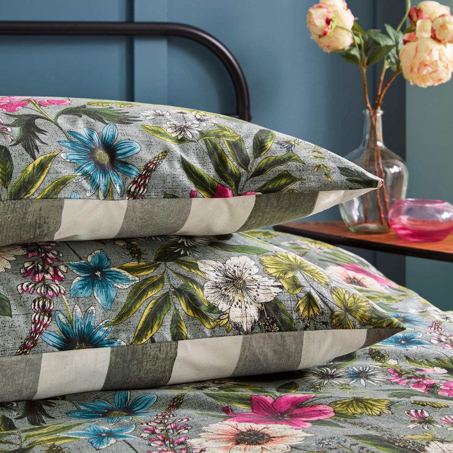 Hidcote Manor Botanical Duvet Cover Bedding Set Petrol
