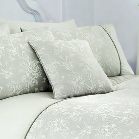 Dreams and Drapes Jasmine Flannel Fleece 43cmx43cm Filled Cushion Green