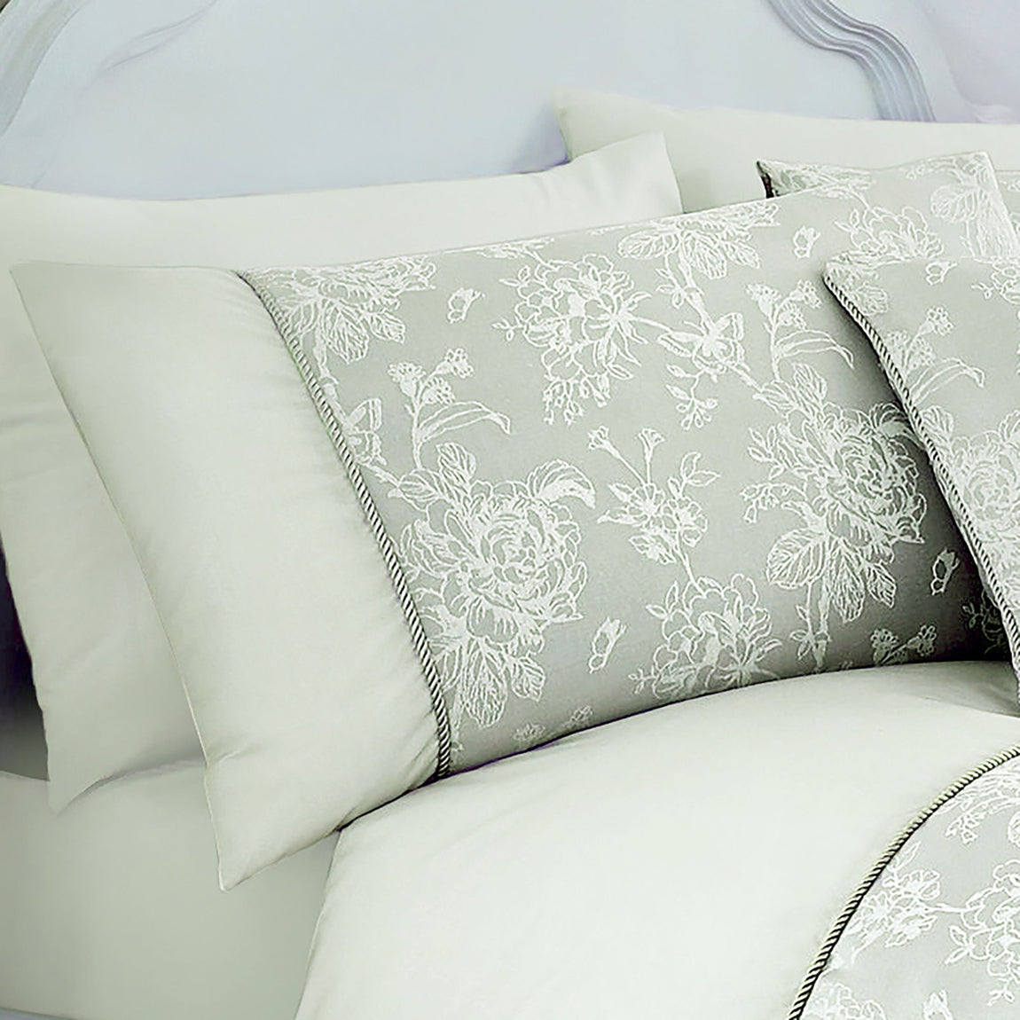 Dreams & Drapes Jasmine Jacquard Duvet Cover Bedding Set Green