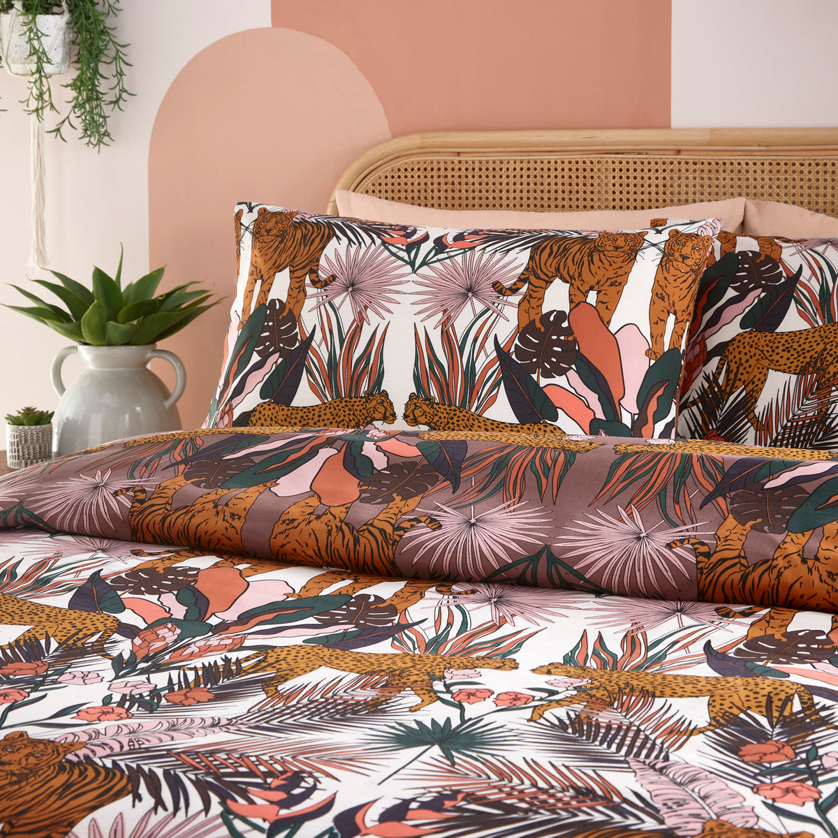 Furn Kaihalulu Jungle Reversible Duvet Cover Bedding Set Cocoaberry