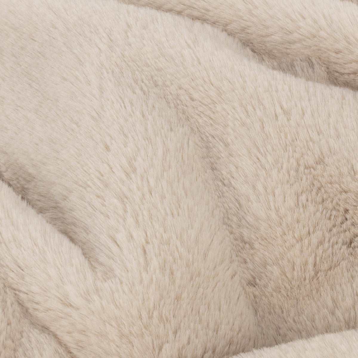 Kallu Double-Sided Faux-Fur 150cm x 200cm Throw Natural