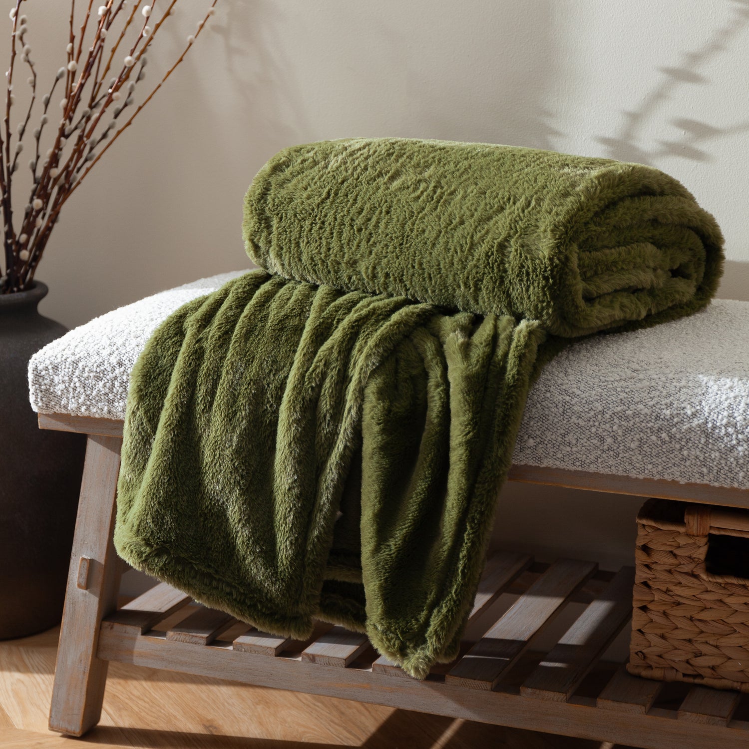 Kallu Double-Sided Faux-Fur 150cm x 200cm Throw Olive