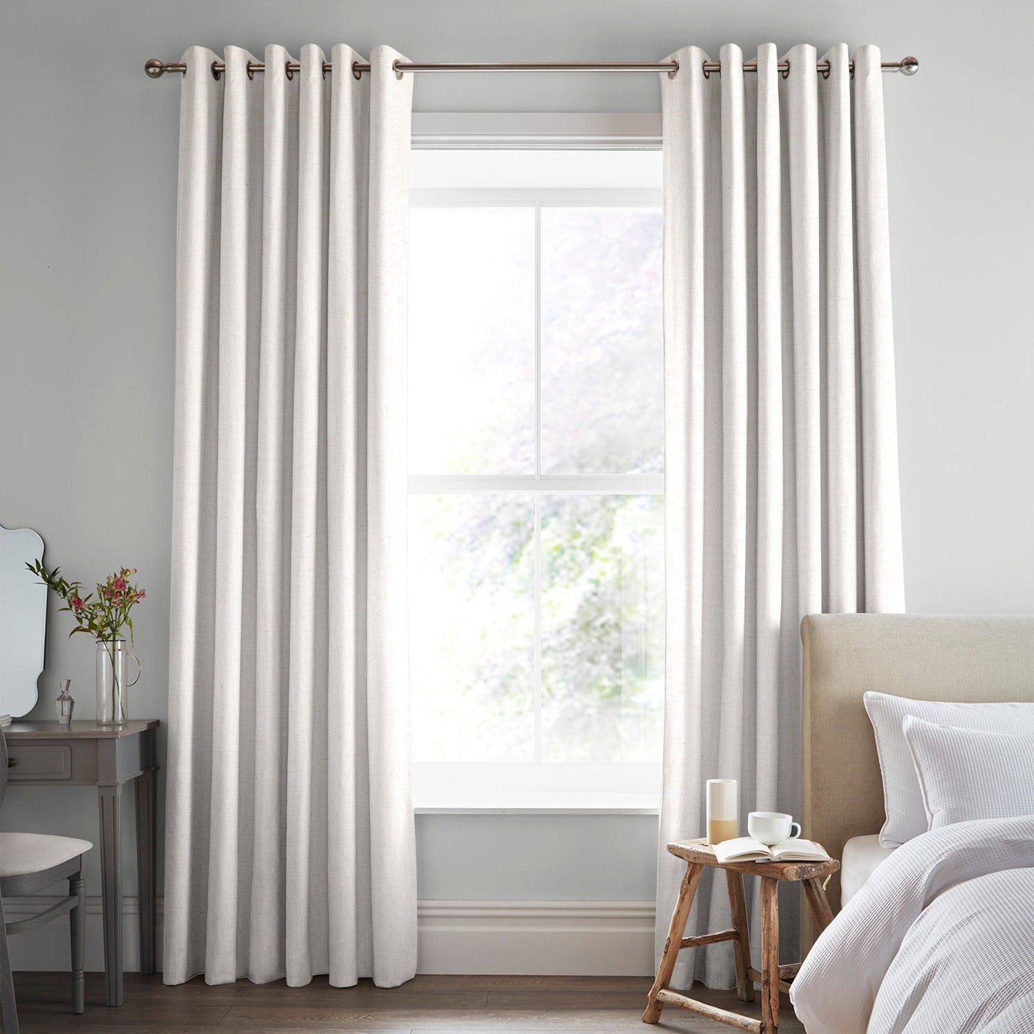 Laura Ashley Swanson Made To Measure Roman Blind Oyster
