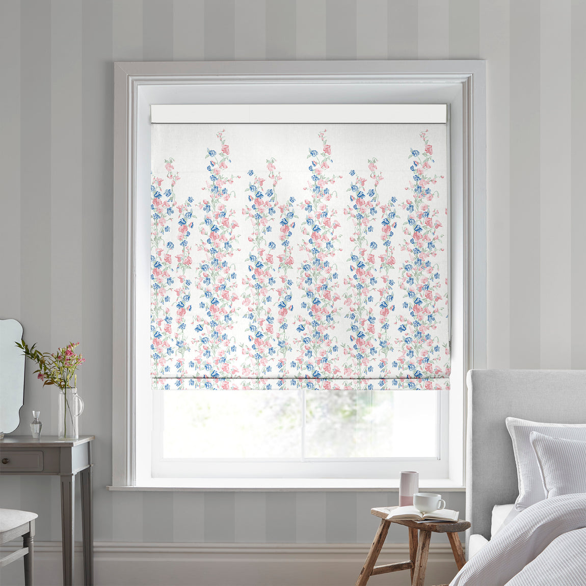 Laura Ashley Charlotte Made to Measure Roman Blind Pink