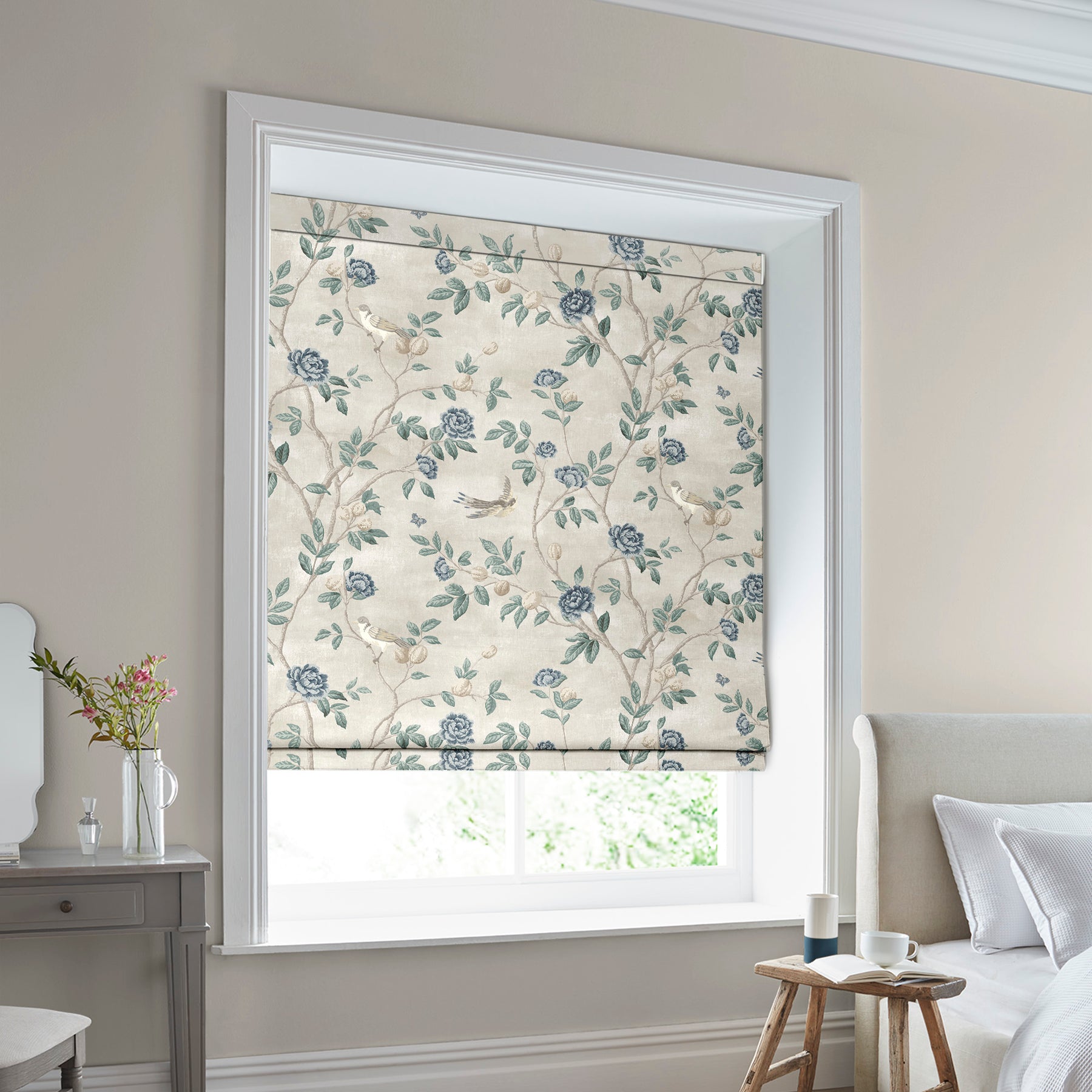 Laura Ashley Eglantine Made to Measure Roman Blind Seaspray