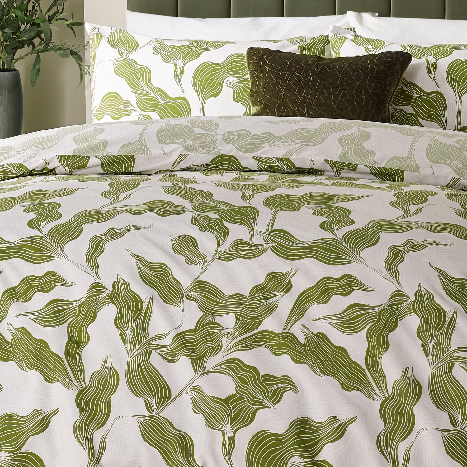 Hoem Lauro Printed Reversible Duvet Cover Bedding Set Olive