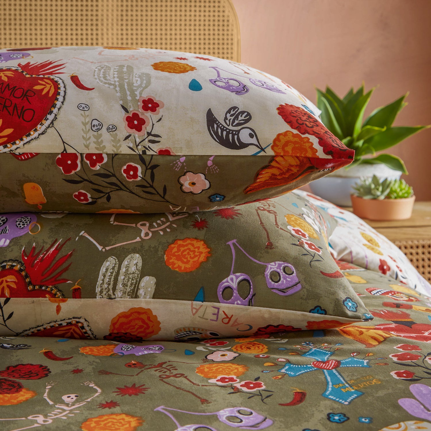 La Vida Festive Reversible Duvet Cover Bedding Set Multi