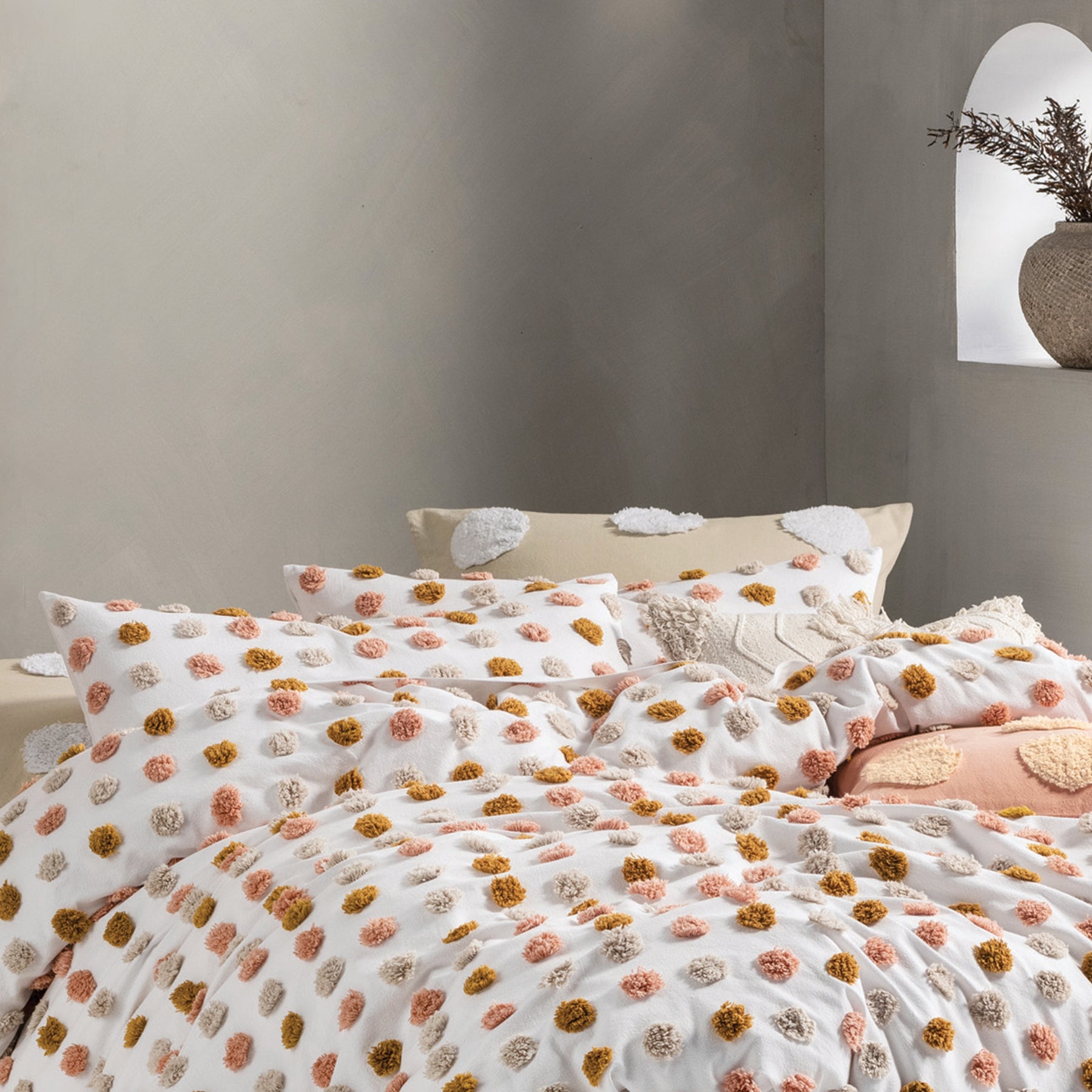 Linen House Haze Cotton Tufted Spot Housewife Pair of Pillowcases Pink Sand