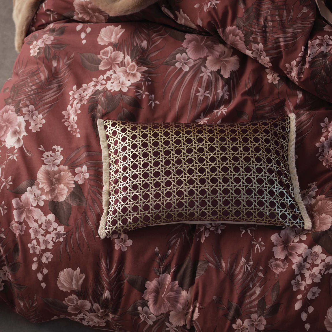 Linen House Taira Fringed 40cm x 60cm Filled Boudoir Merlot
