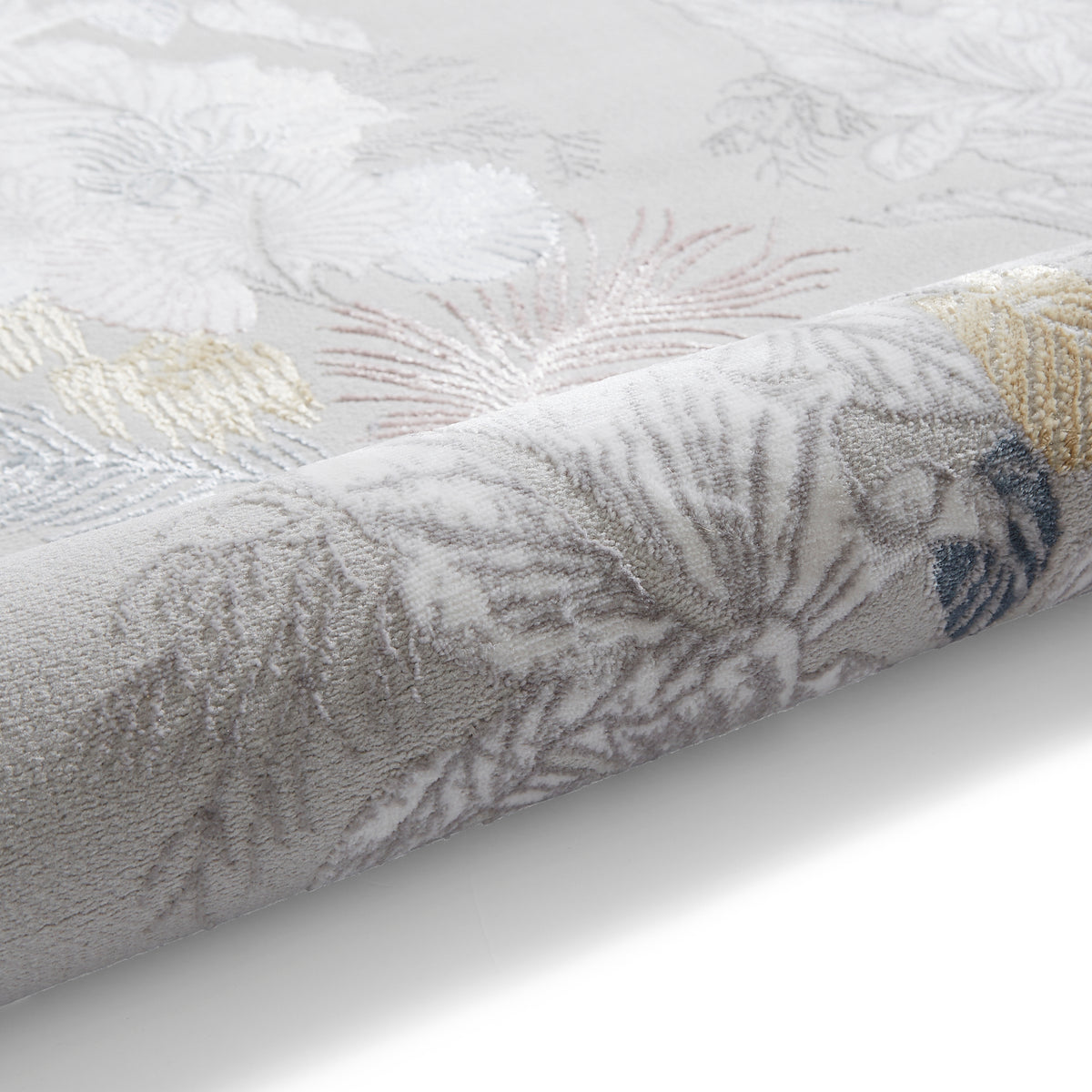 Laurence Llewelyn-Bowen Tropicana Rug Pearl