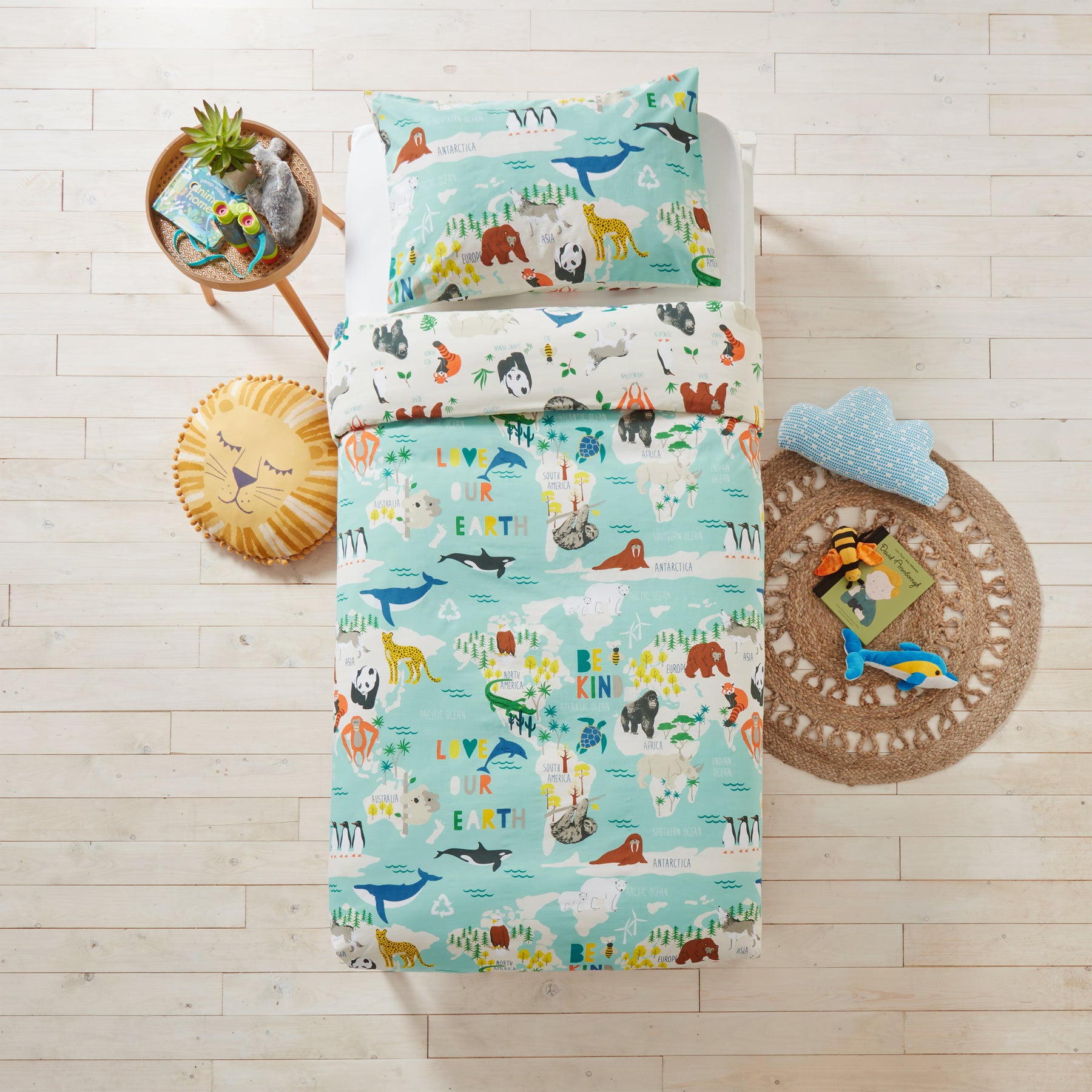 Love Our Earth Childrens Bedding Blue