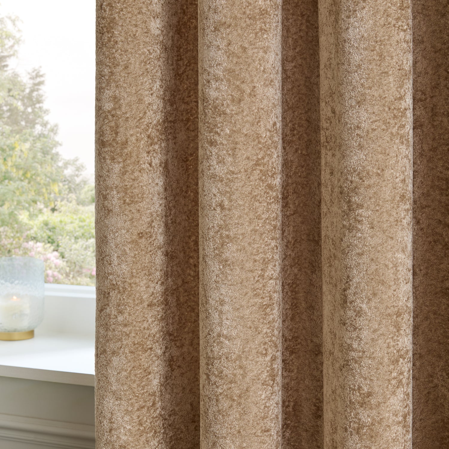 Paoletti Lustre Velvet Ready Made Eyelet Curtains Champagne