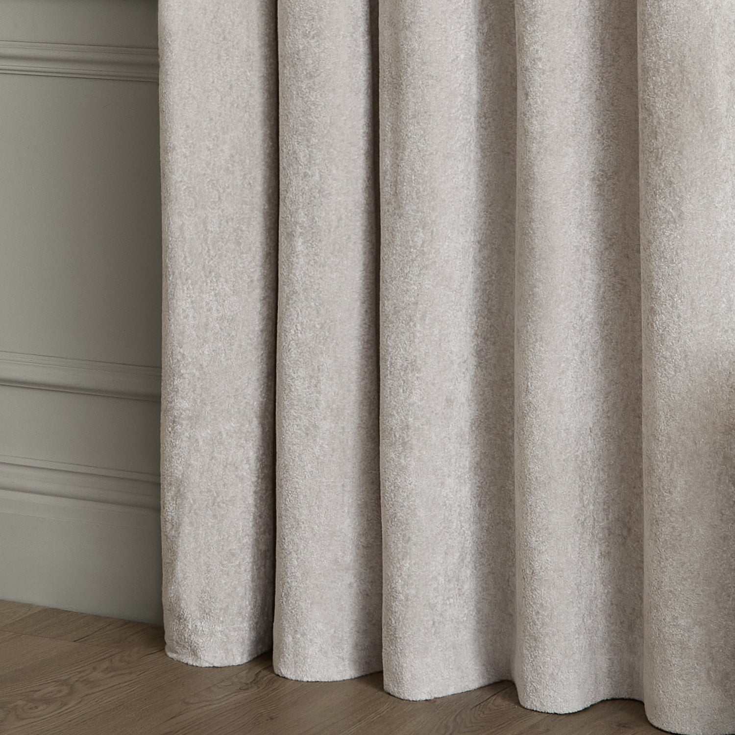 Paoletti Lustre Velvet Ready Made Eyelet Curtains Silver